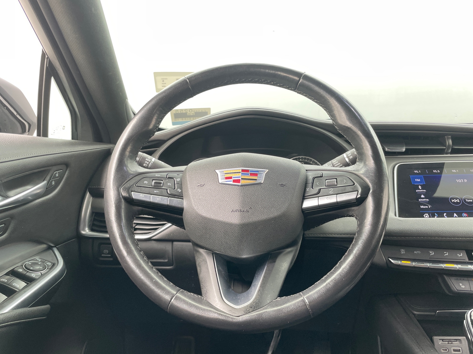 Thumbnail: 2020 Cadillac XT4 - 4