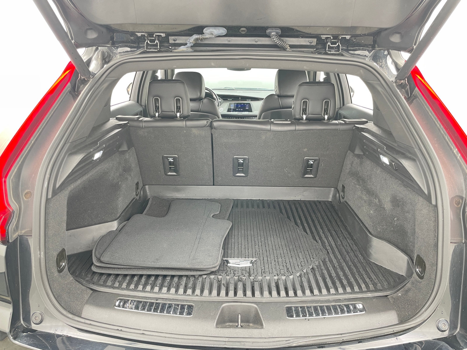 Thumbnail: 2020 Cadillac XT4 - 6