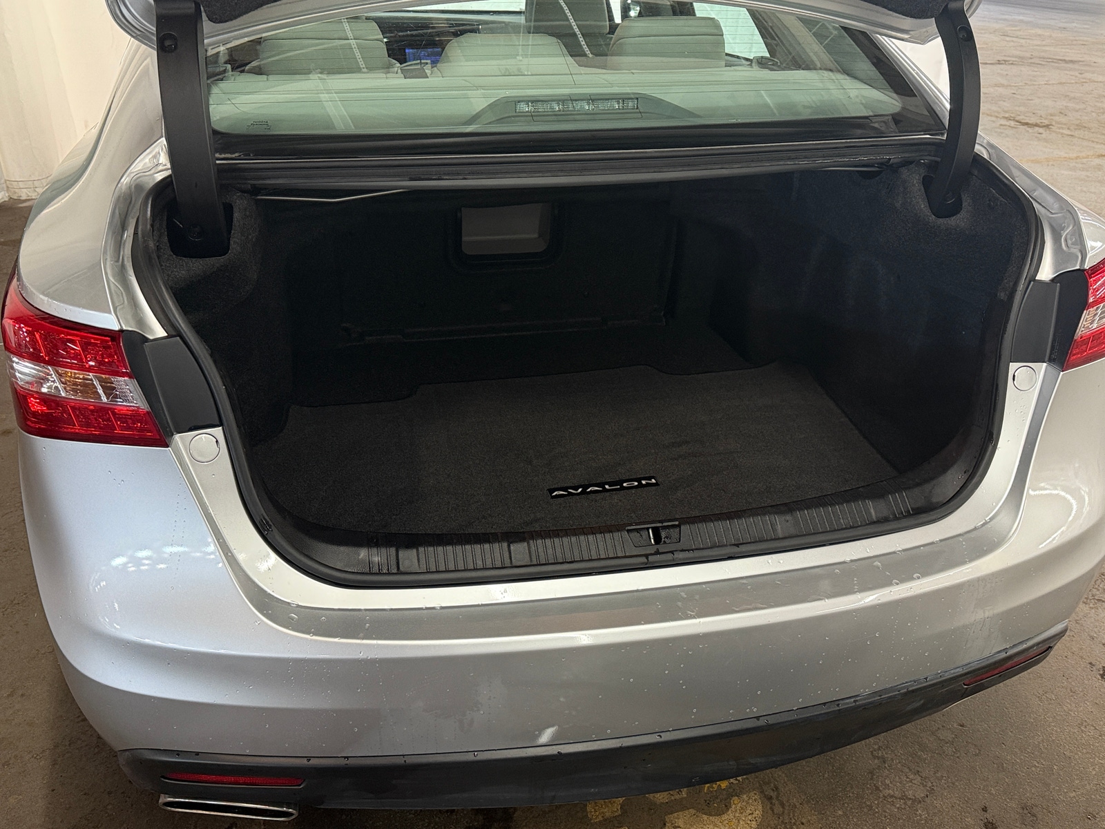 Thumbnail: 2013 Toyota Avalon - 6