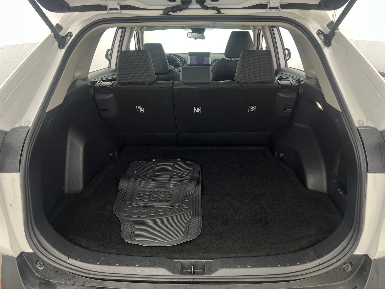 Thumbnail: 2024 Toyota RAV4 - 7