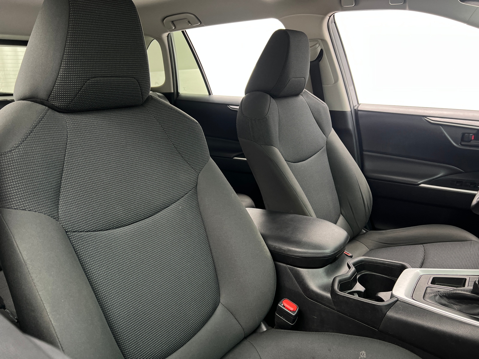 Thumbnail: 2019 Toyota RAV4 - 2
