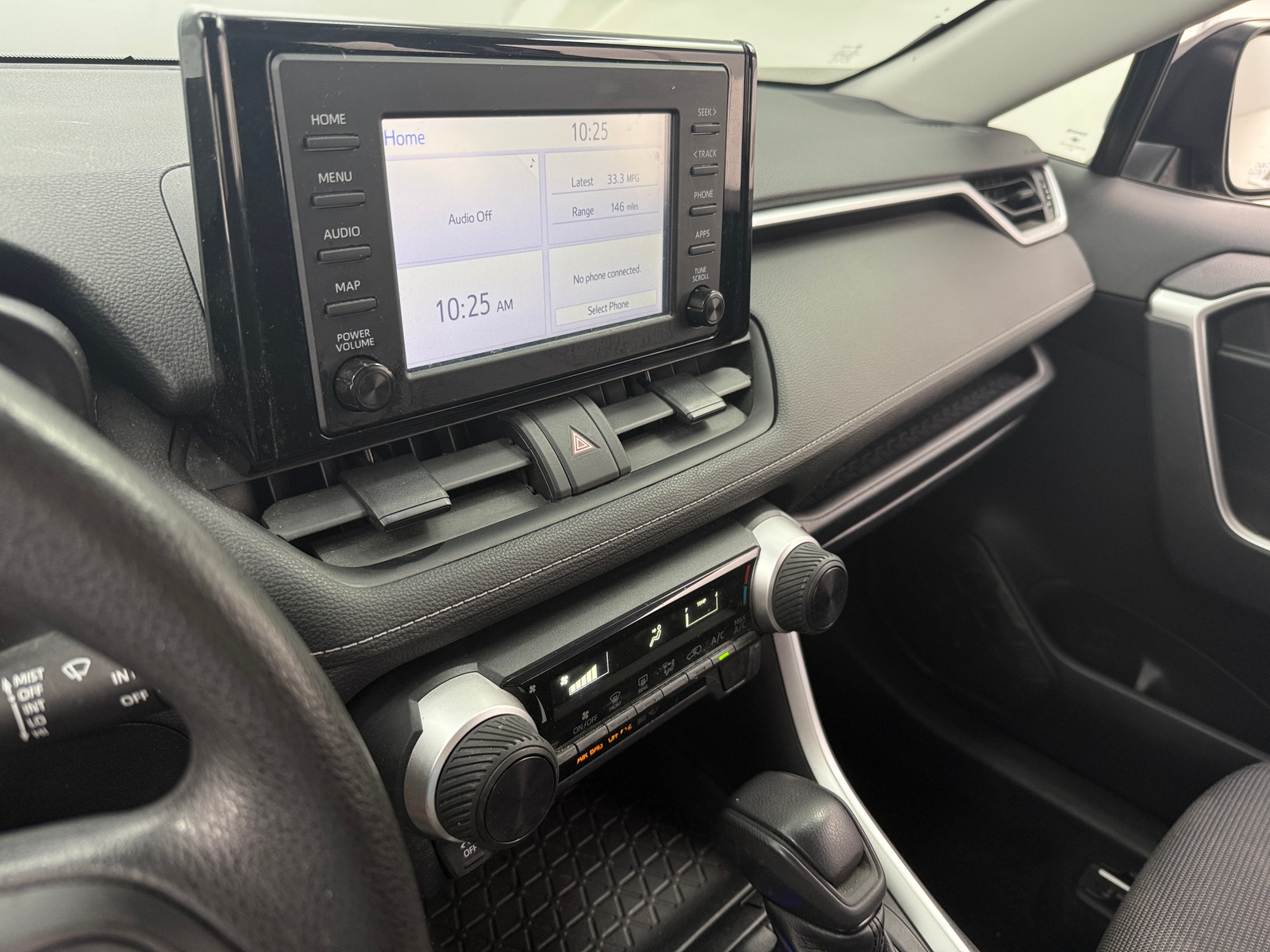 Thumbnail: 2019 Toyota RAV4 - 4