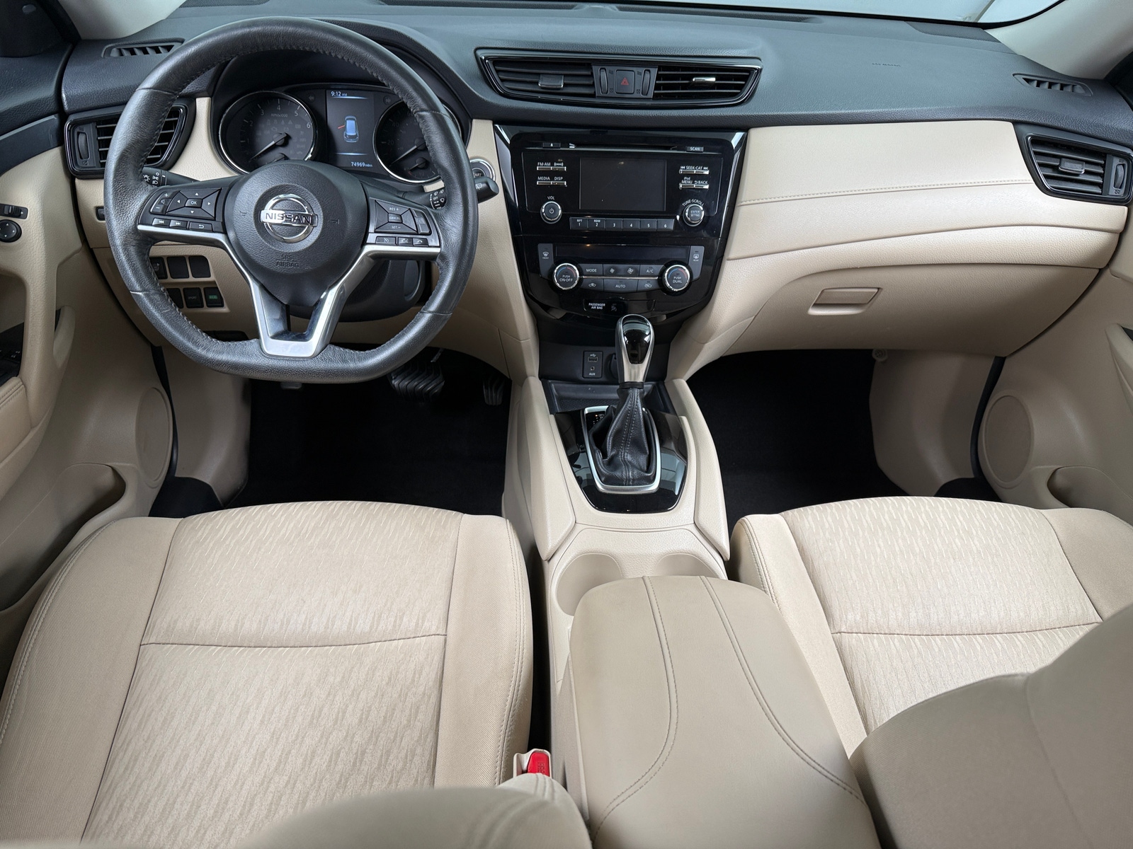 Thumbnail: 2017 Nissan Rogue - 3