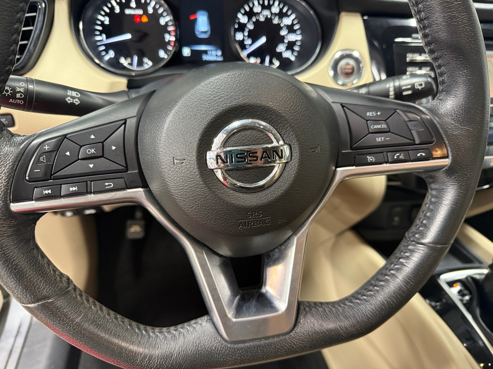 Thumbnail: 2017 Nissan Rogue - 5
