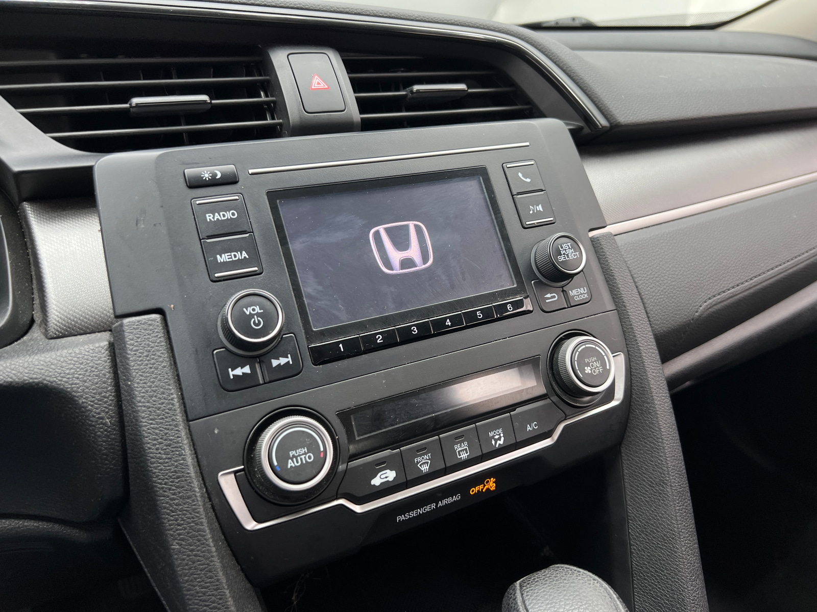 Thumbnail: 2018 Honda Civic - 4