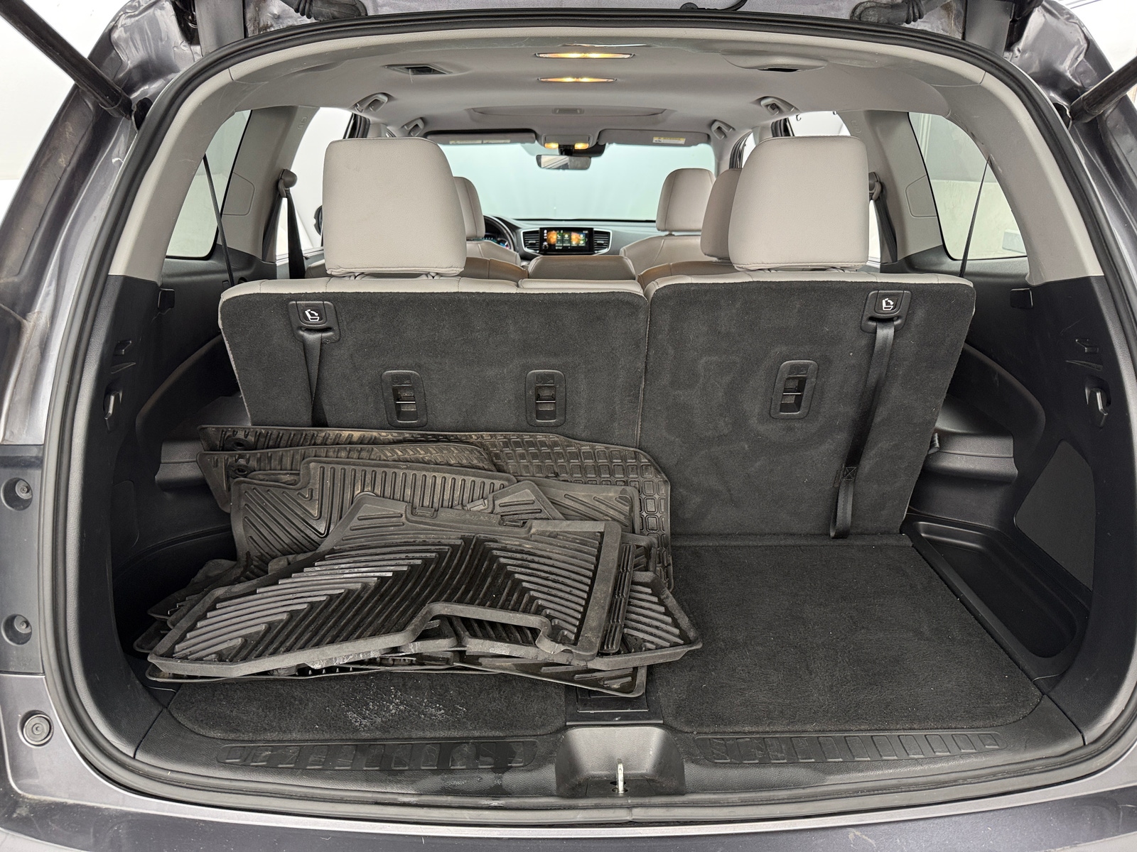 Thumbnail: 2019 Honda Pilot - 6