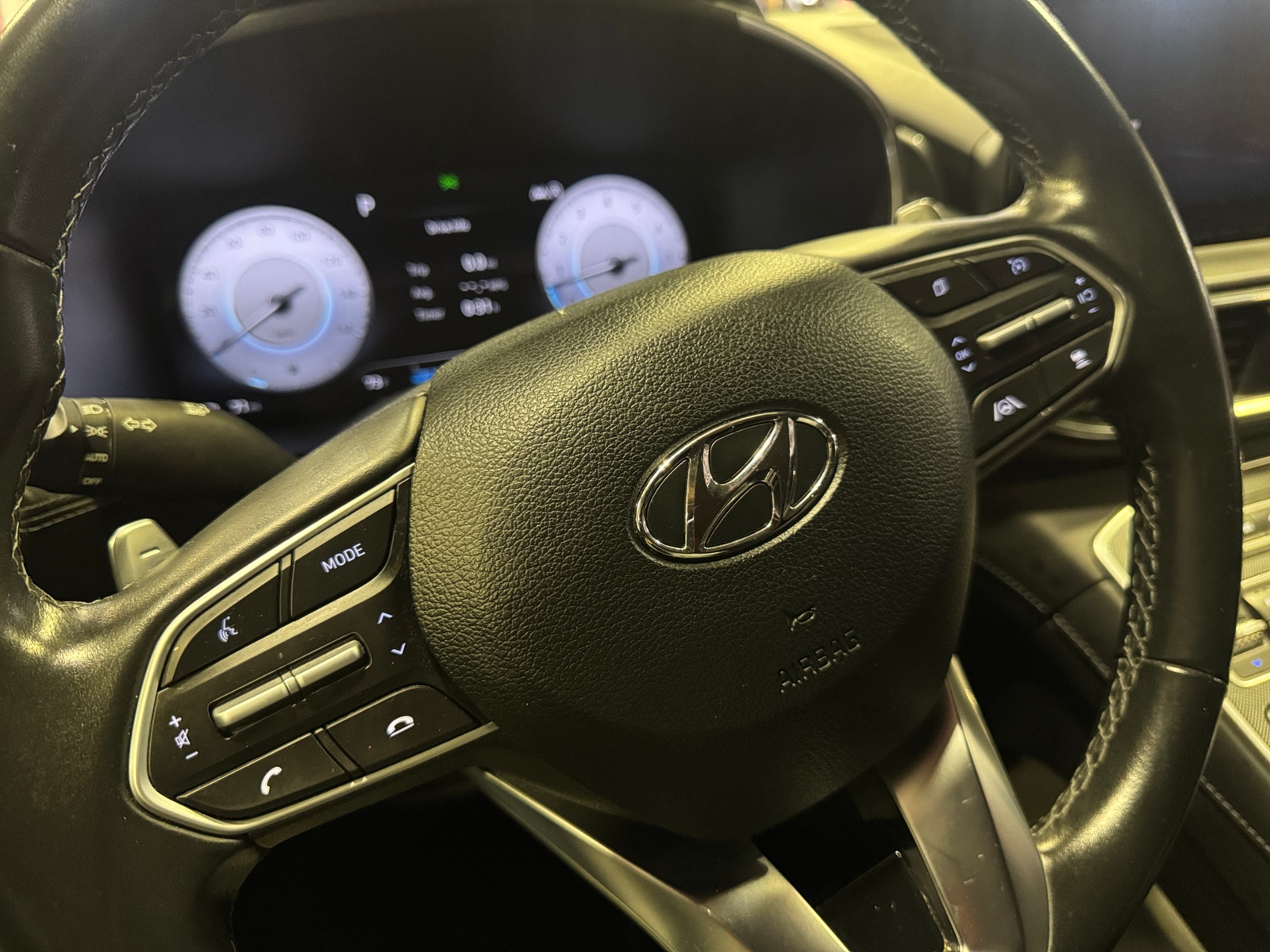 Thumbnail: 2022 Hyundai Santa Fe - 4