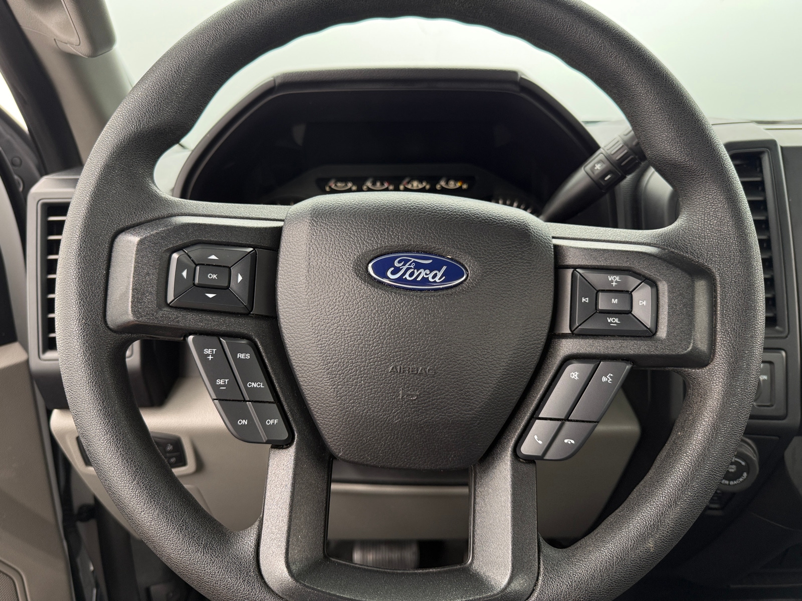 Thumbnail: 2020 Ford Econoline - 4