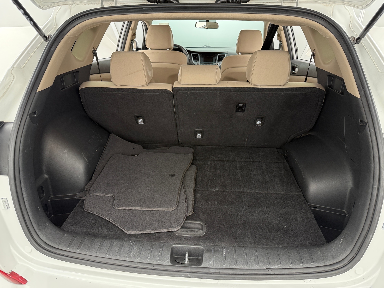 Thumbnail: 2016 Hyundai Tucson - 7