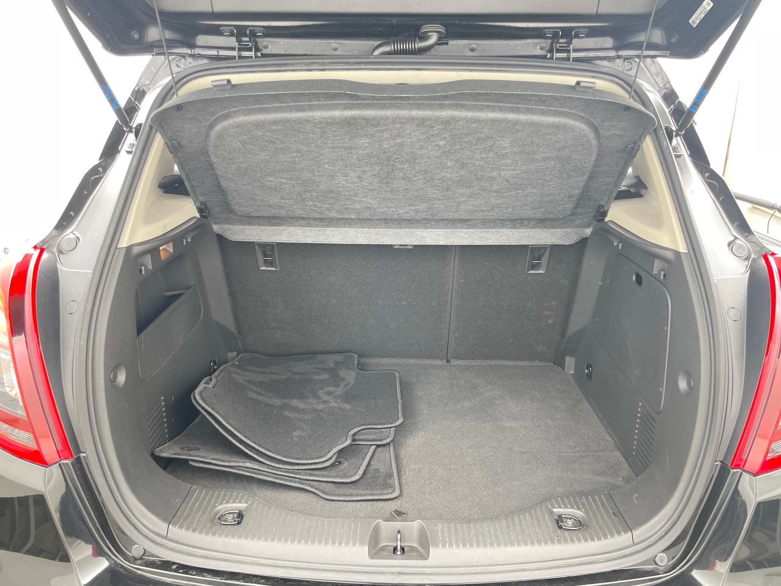 Thumbnail: 2018 Buick Encore - 6