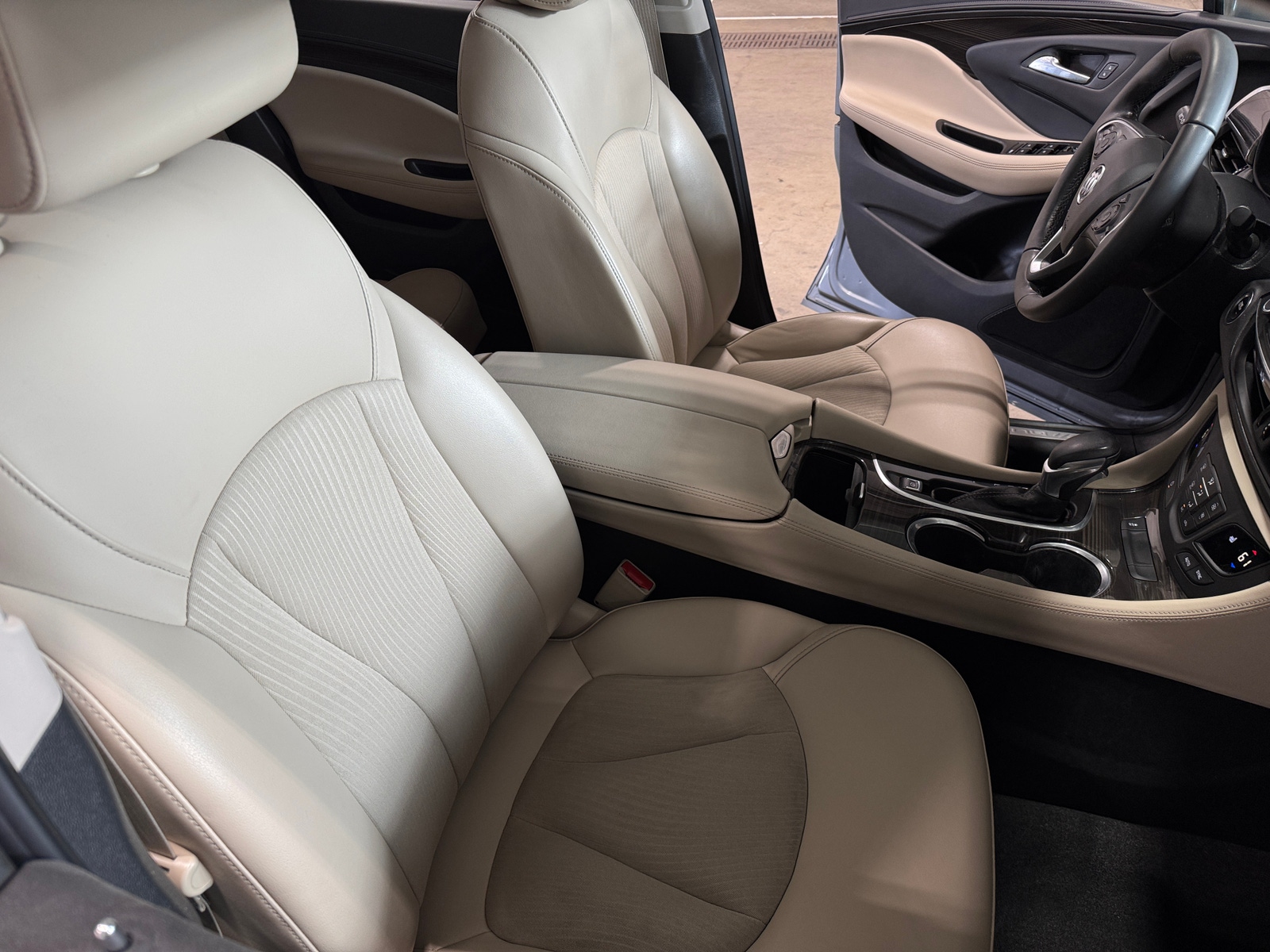 Thumbnail: 2020 Buick Envision - 2