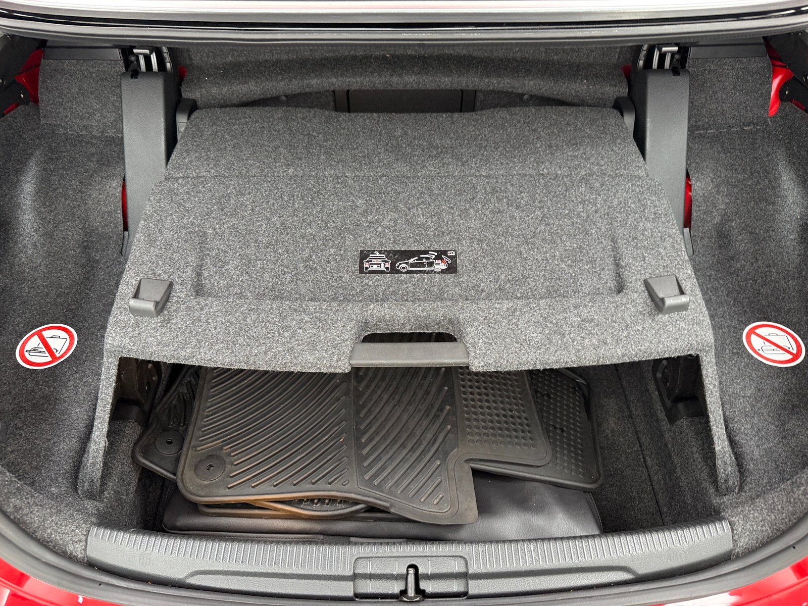 Thumbnail: 2015 Volkswagen Eos - 6