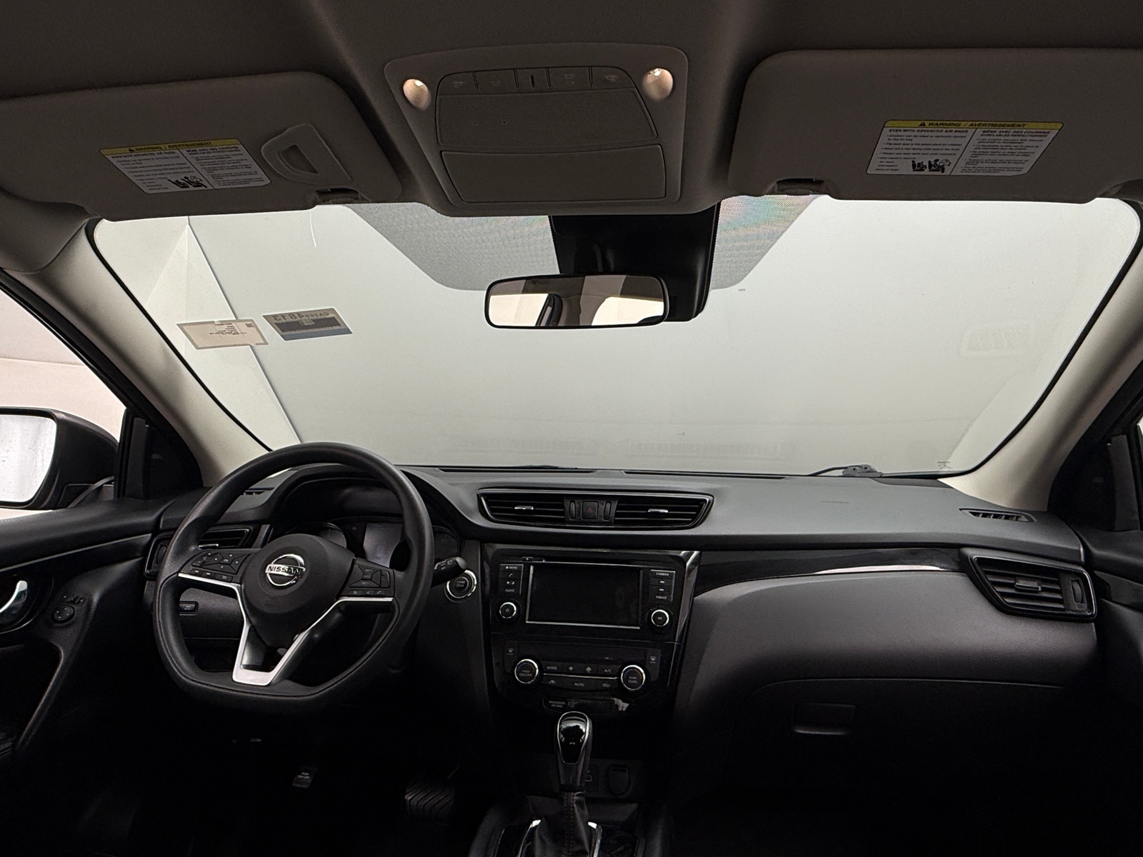 Thumbnail: 2020 Nissan Rogue Sport - 3