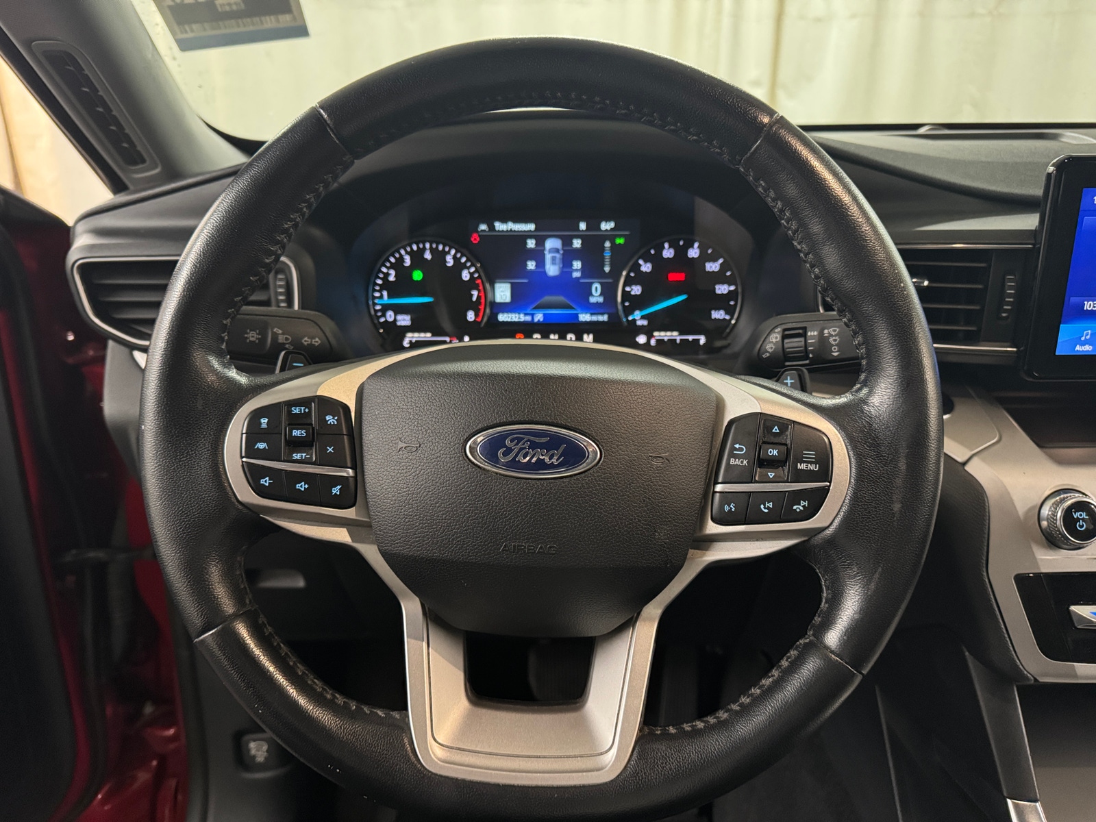 Thumbnail: 2020 Ford Explorer - 4