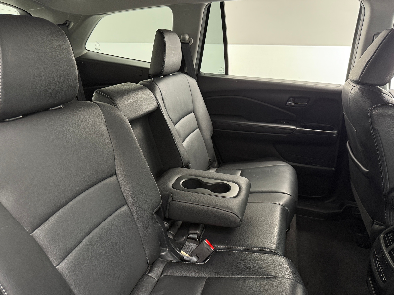Thumbnail: 2018 Honda Pilot - 5