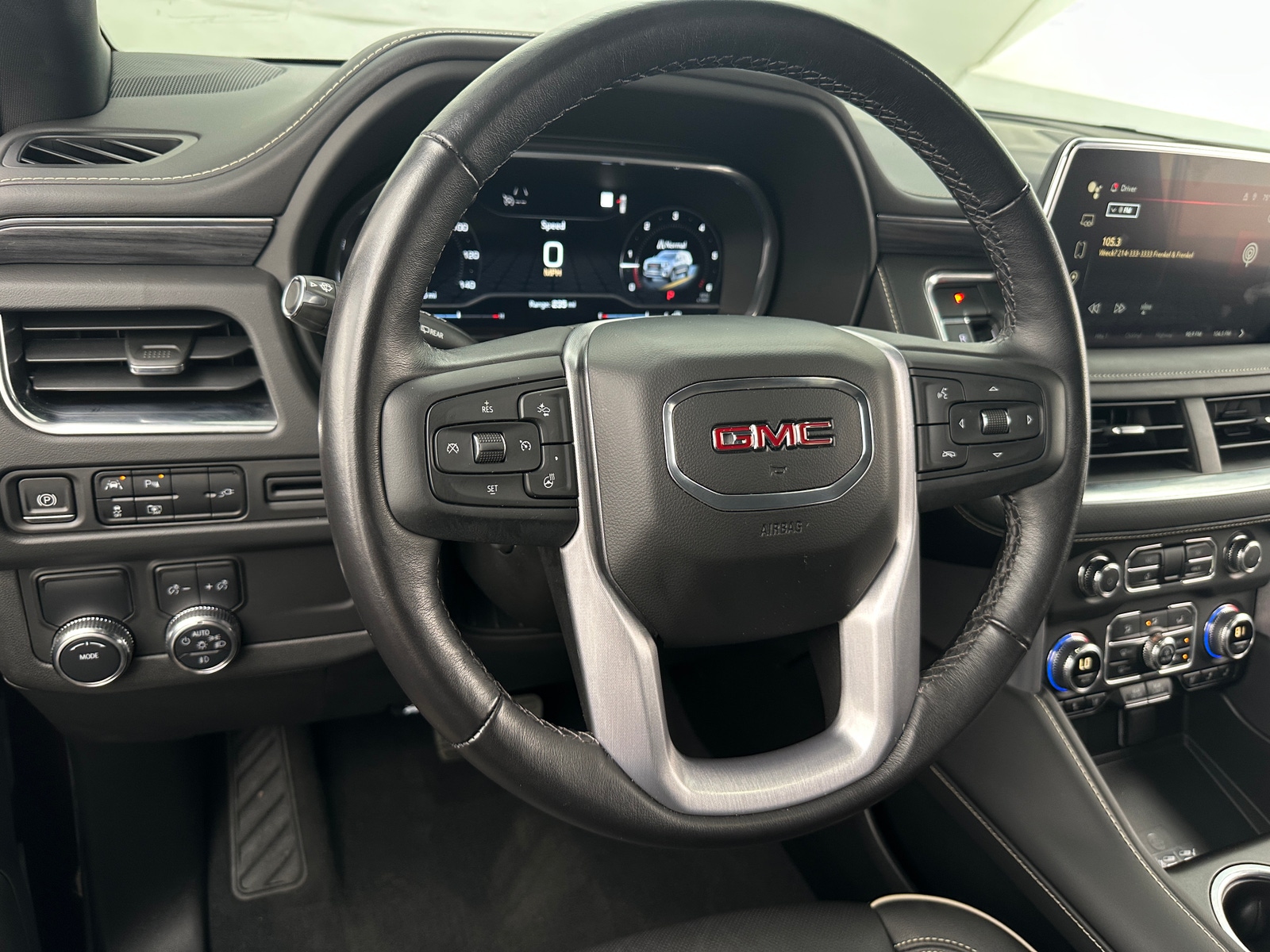 Thumbnail: 2022 GMC Yukon - 4