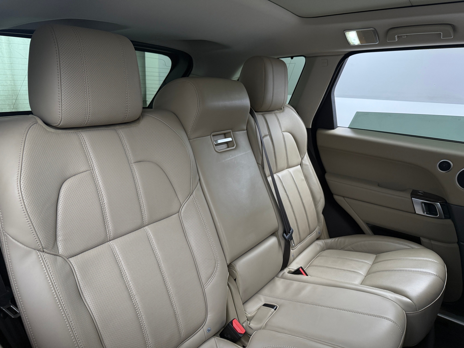 Thumbnail: 2016 Land Rover Range Rover Sport - 5