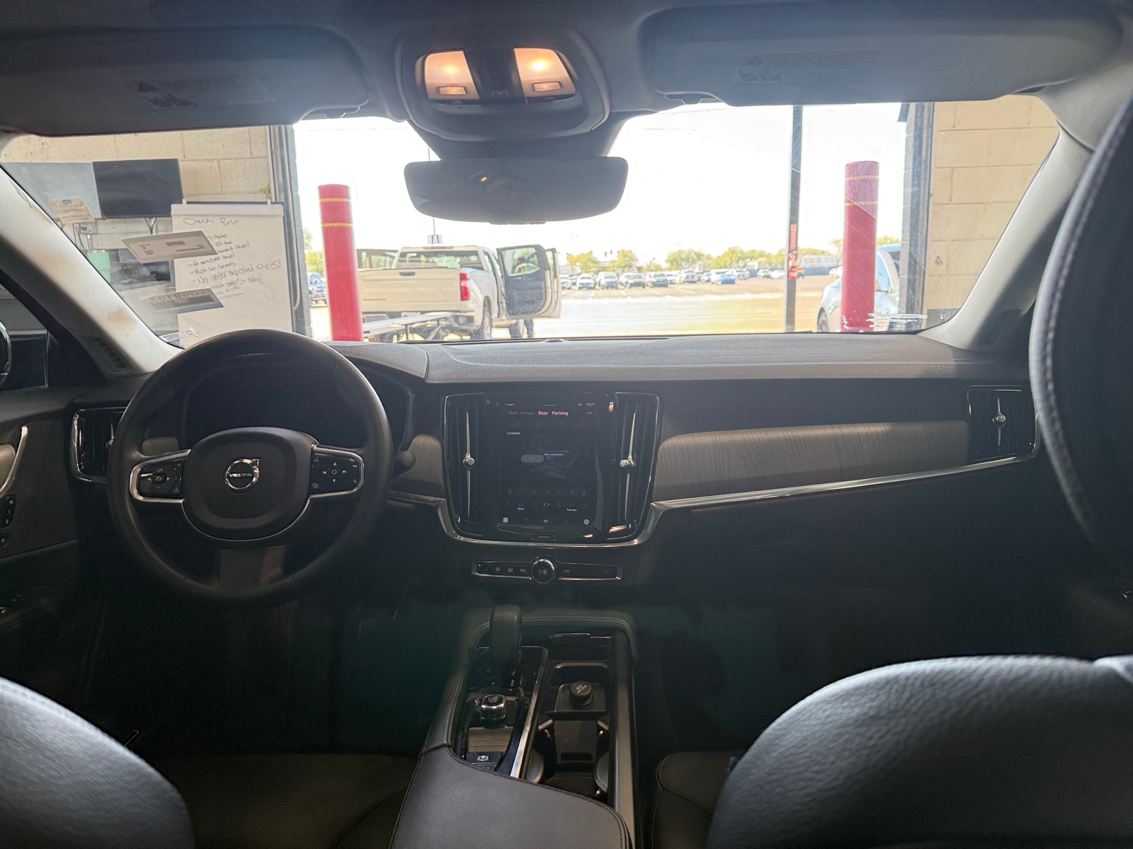 Thumbnail: 2024 Volvo S90 - 2