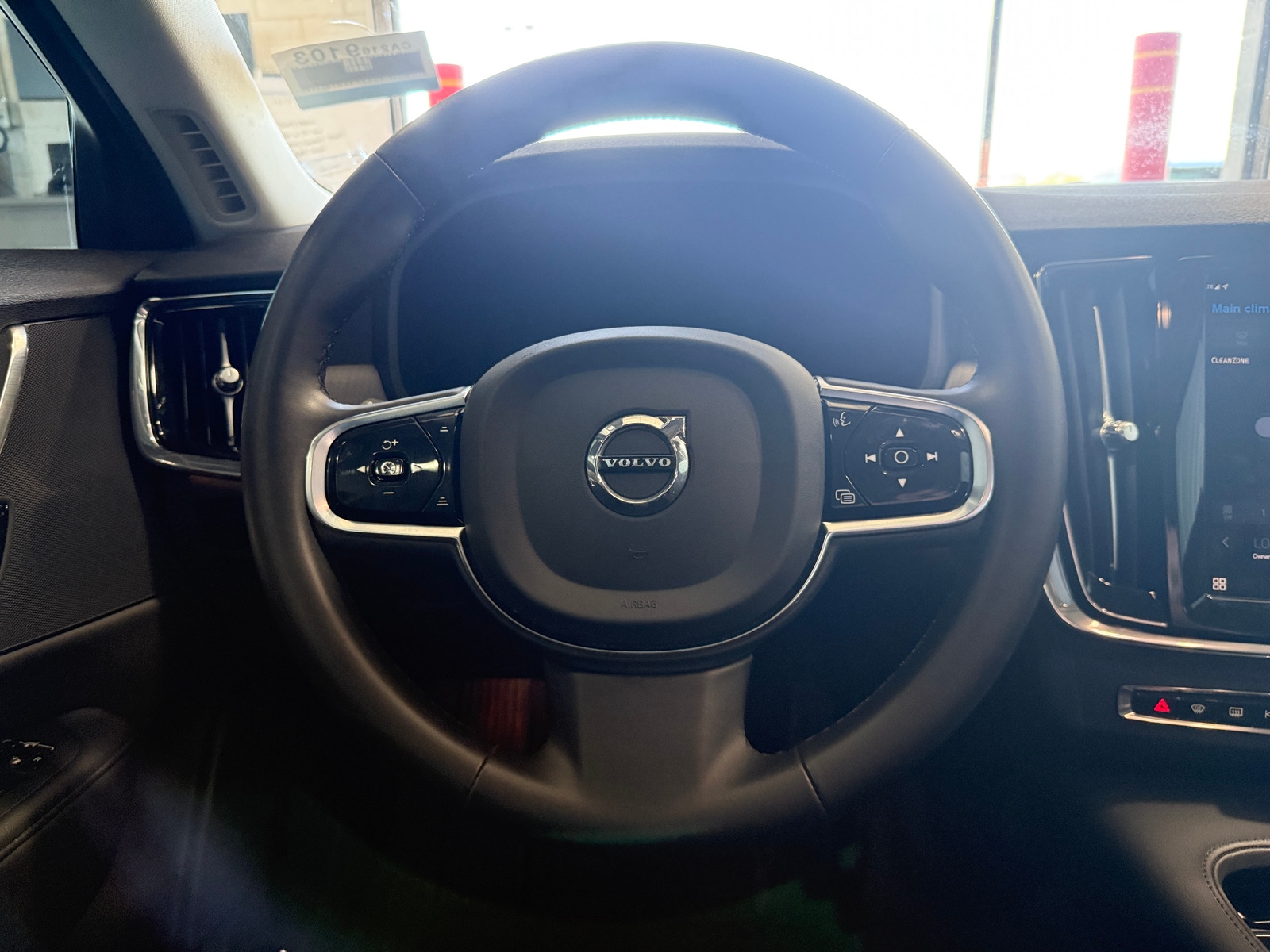 Thumbnail: 2024 Volvo S90 - 4