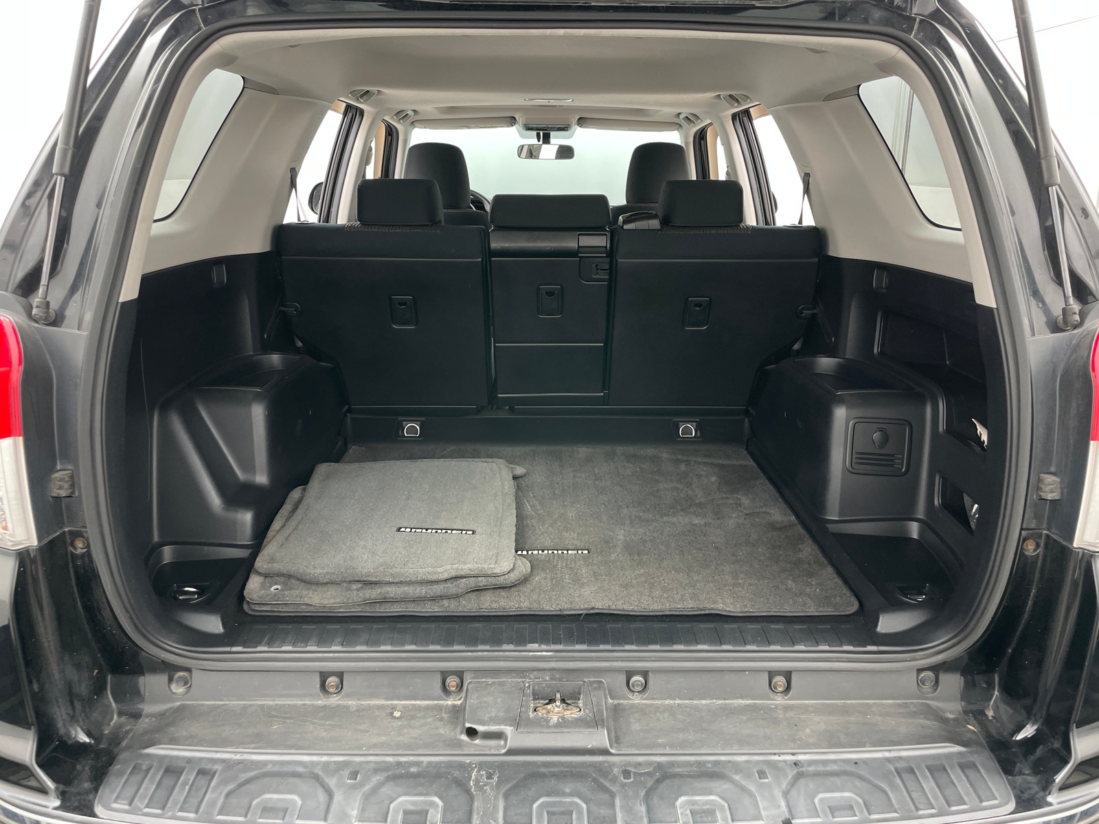 Thumbnail: 2010 Toyota 4Runner - 6