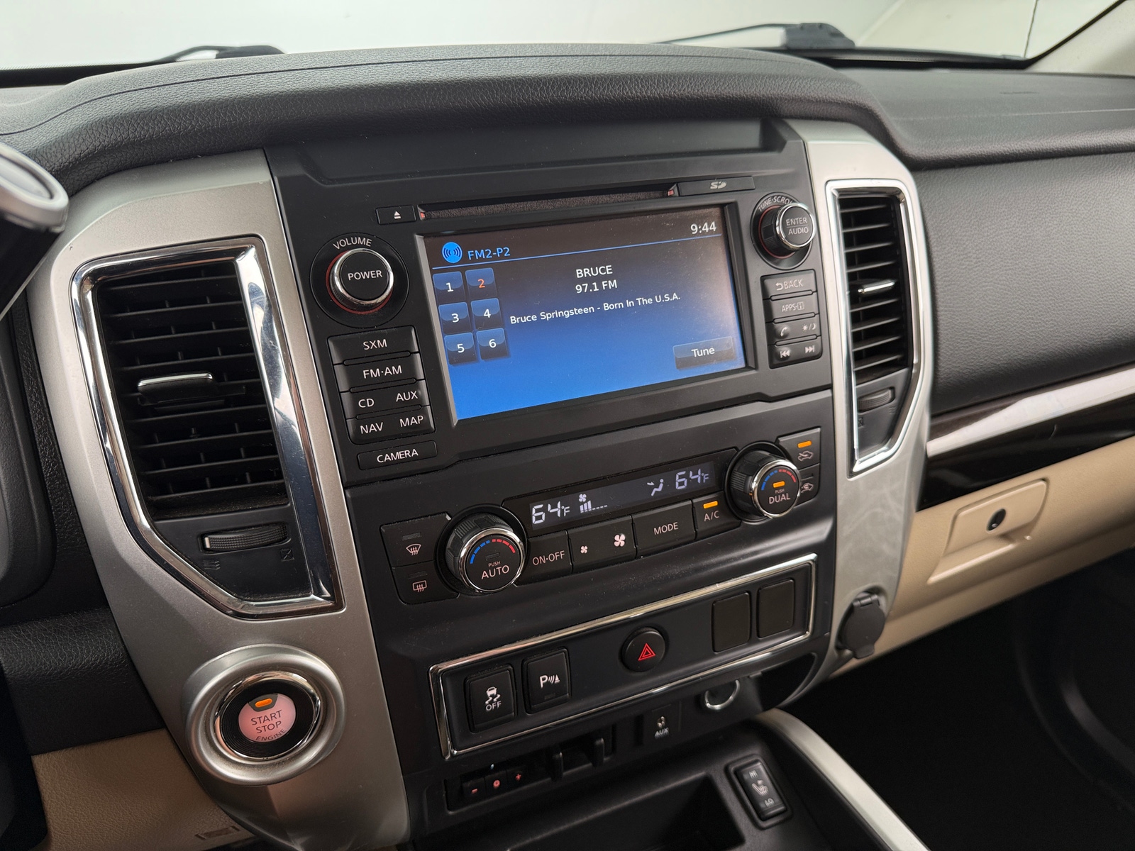 Thumbnail: 2016 Nissan Titan - 4