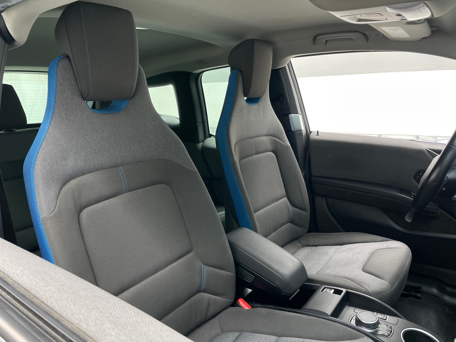 Thumbnail: 2018 BMW i3 - 2