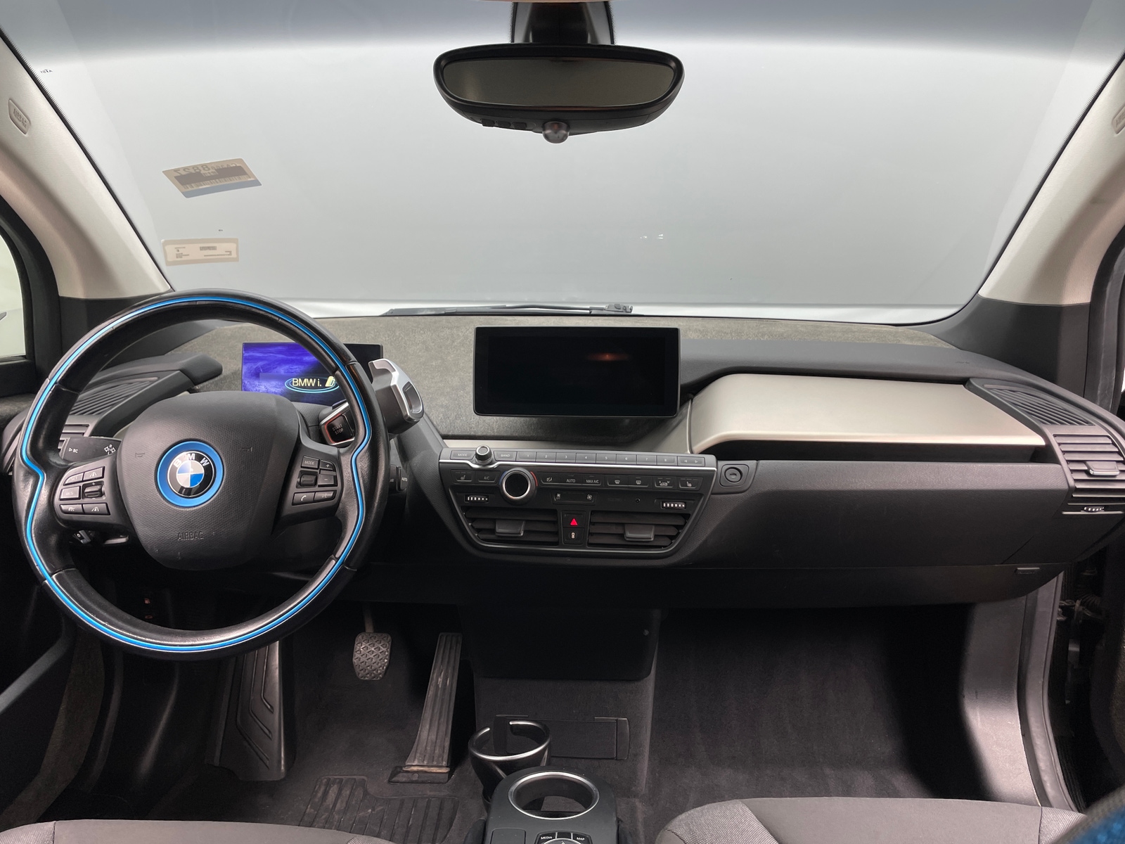 Thumbnail: 2018 BMW i3 - 3