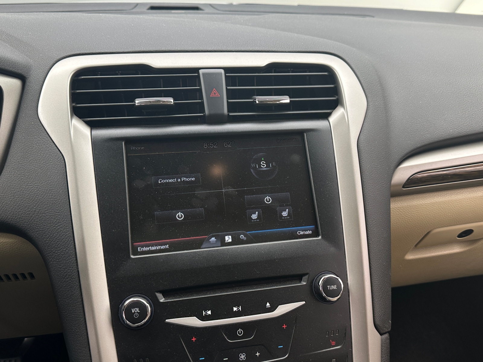 Thumbnail: 2014 Ford Fusion - 3