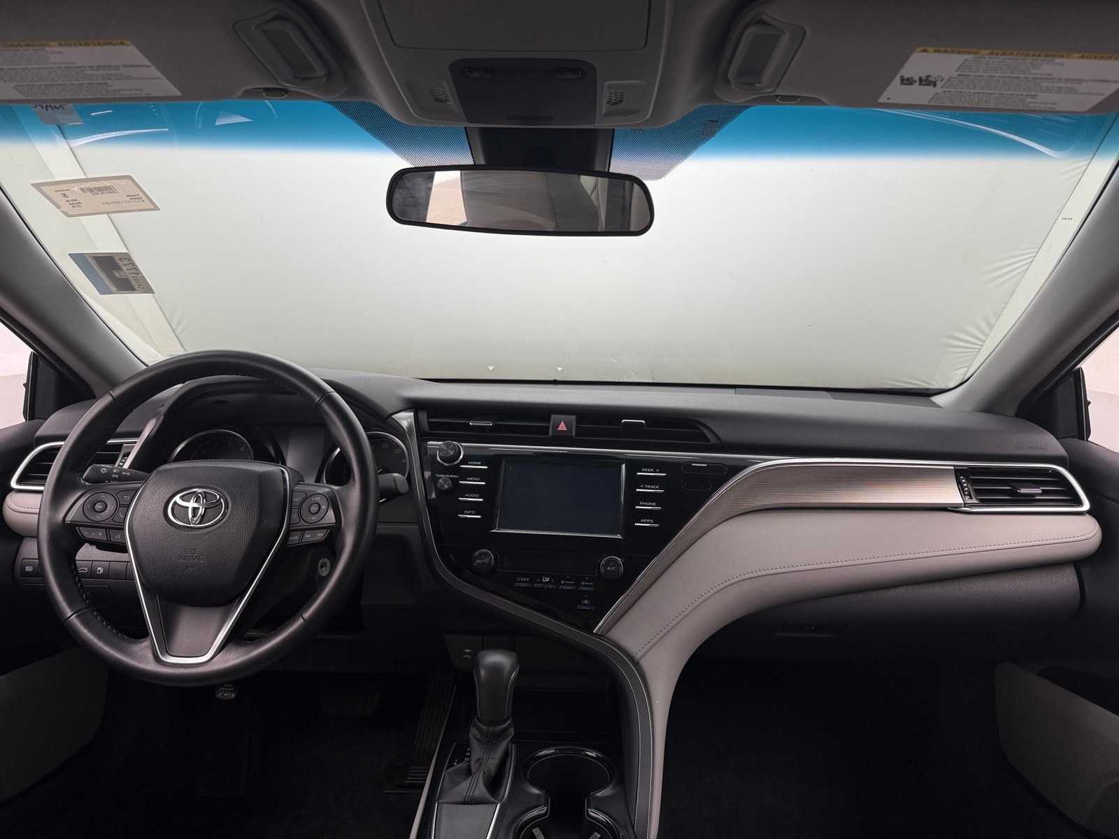 Thumbnail: 2018 Toyota Camry - 3