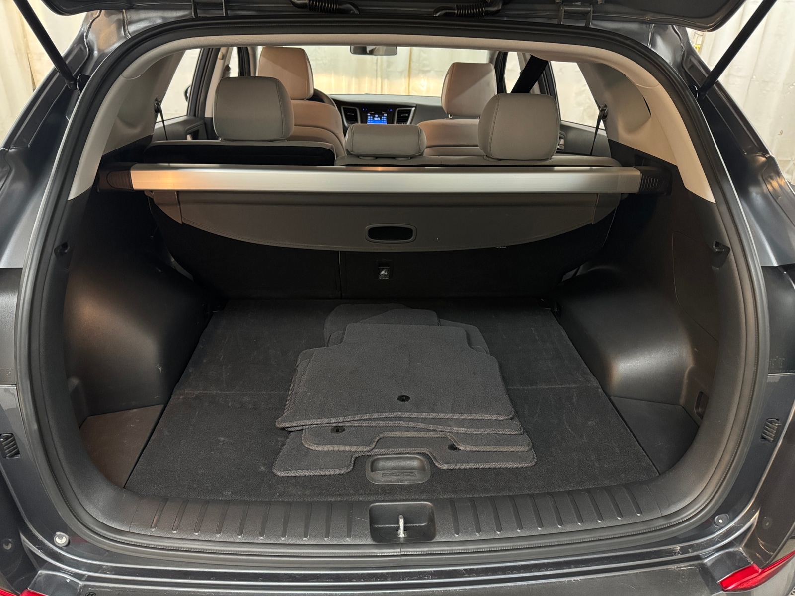 Thumbnail: 2018 Hyundai Tucson - 7