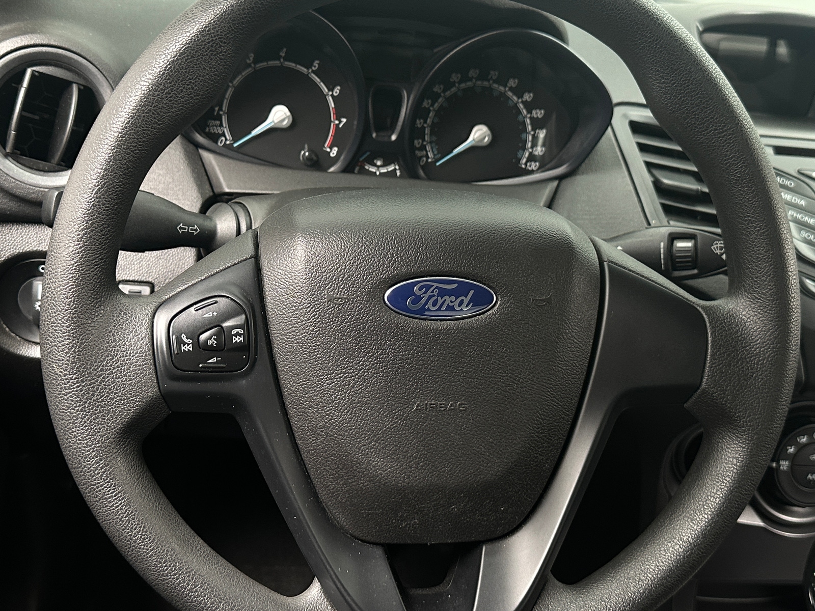 Thumbnail: 2015 Ford Fiesta - 5