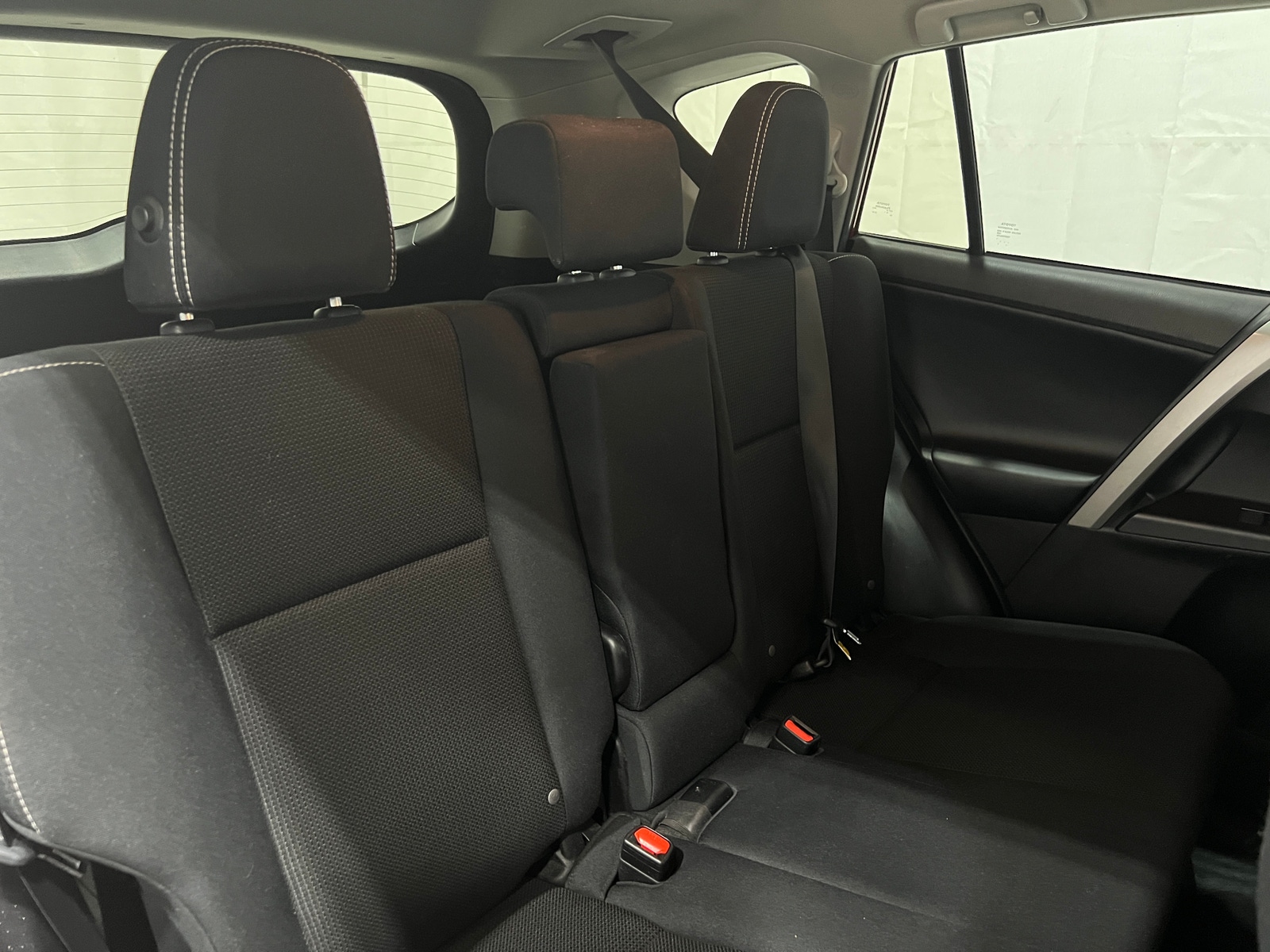 Thumbnail: 2018 Toyota RAV4 - 6