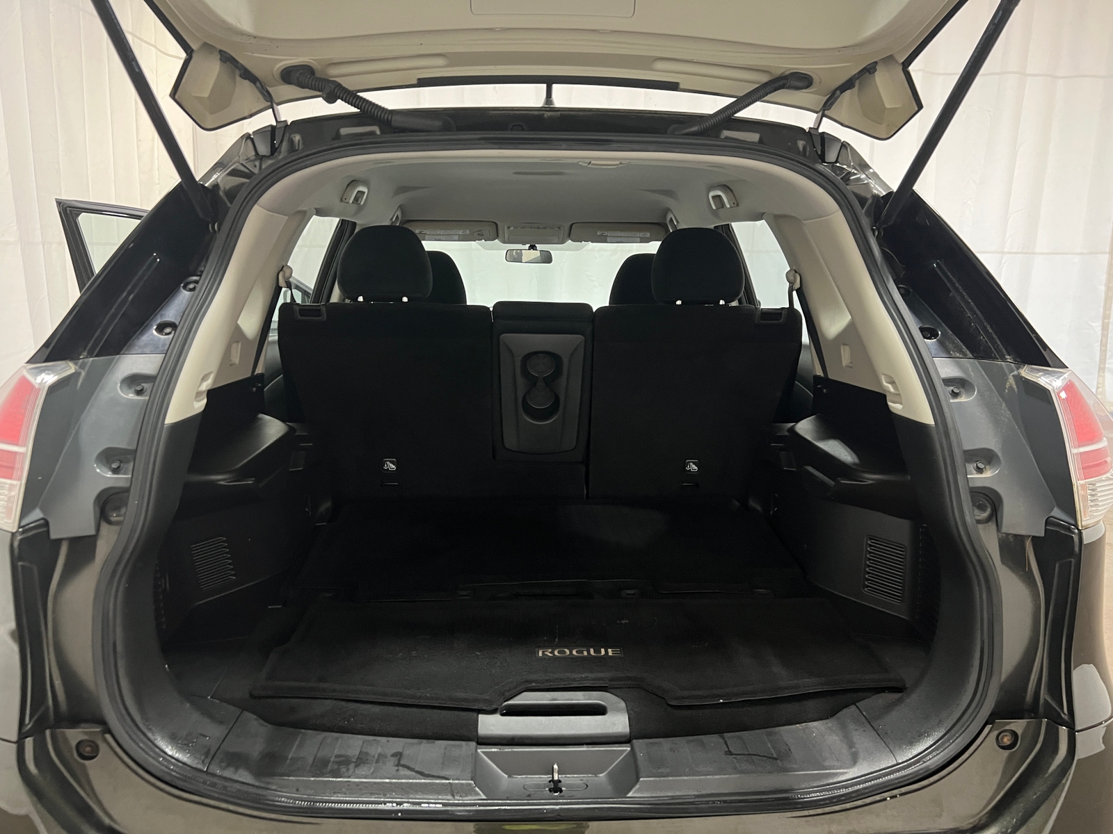 Thumbnail: 2016 Nissan Rogue - 7