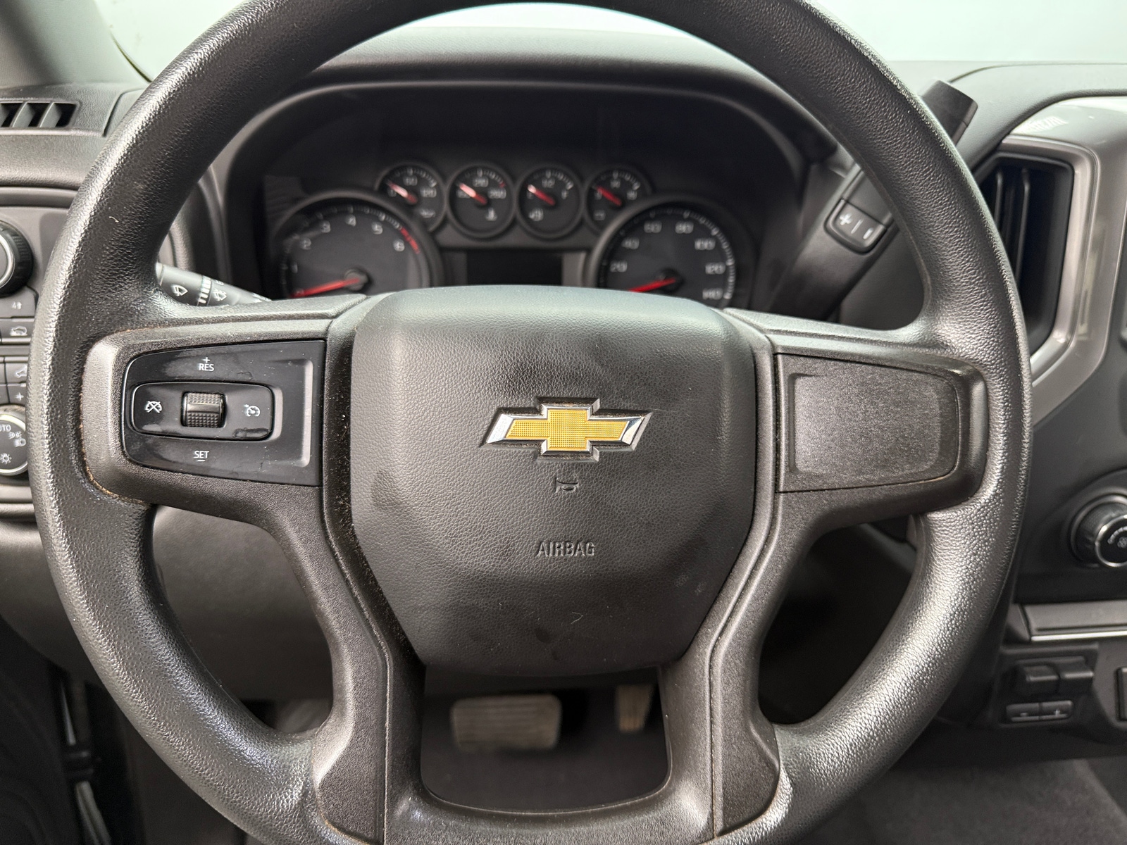 Thumbnail: 2019 Chevrolet Silverado 1500 - 5