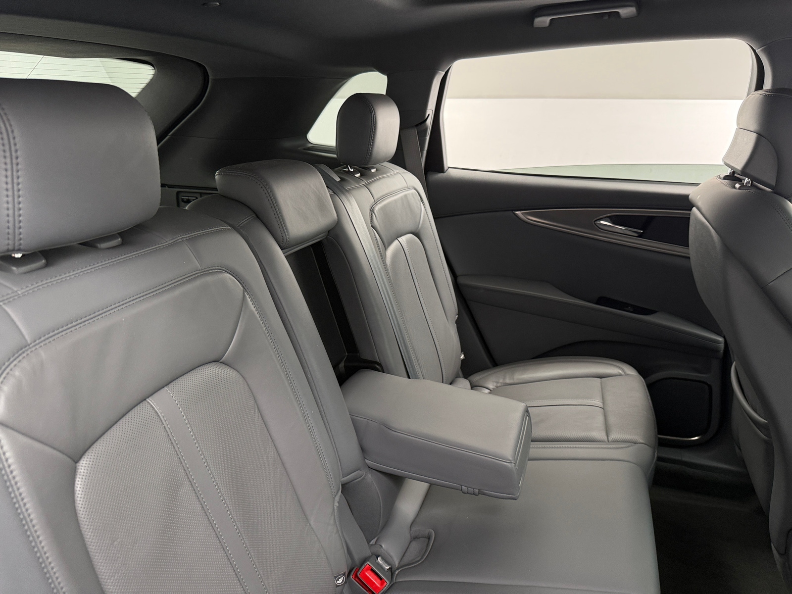 Thumbnail: 2019 Lincoln Nautilus - 5
