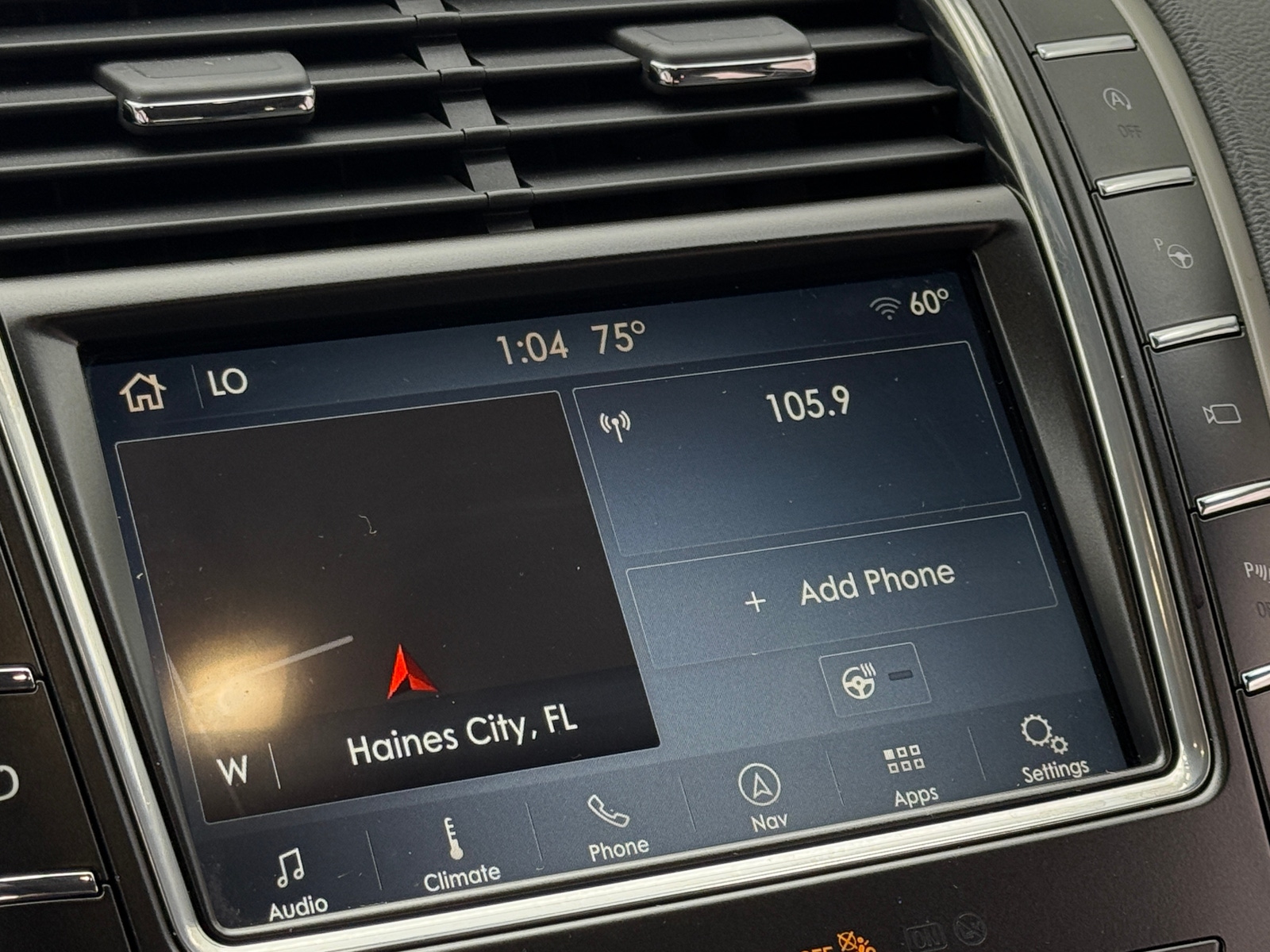 Thumbnail: 2019 Lincoln Nautilus - 3