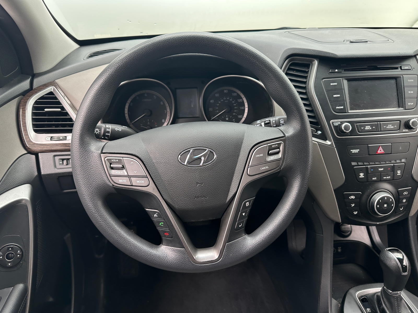 Thumbnail: 2017 Hyundai Santa Fe - 5