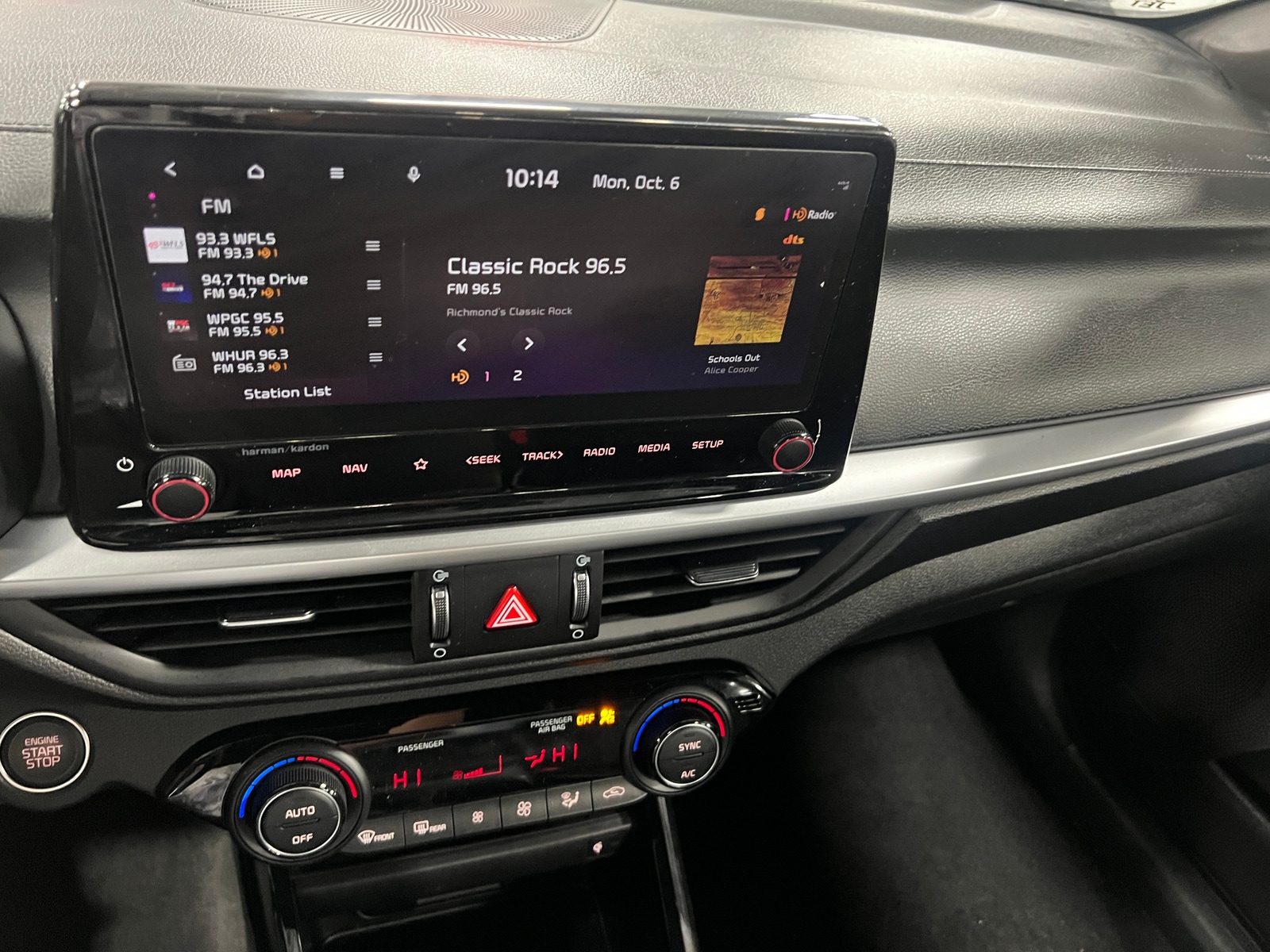 Thumbnail: 2024 Kia Forte - 4