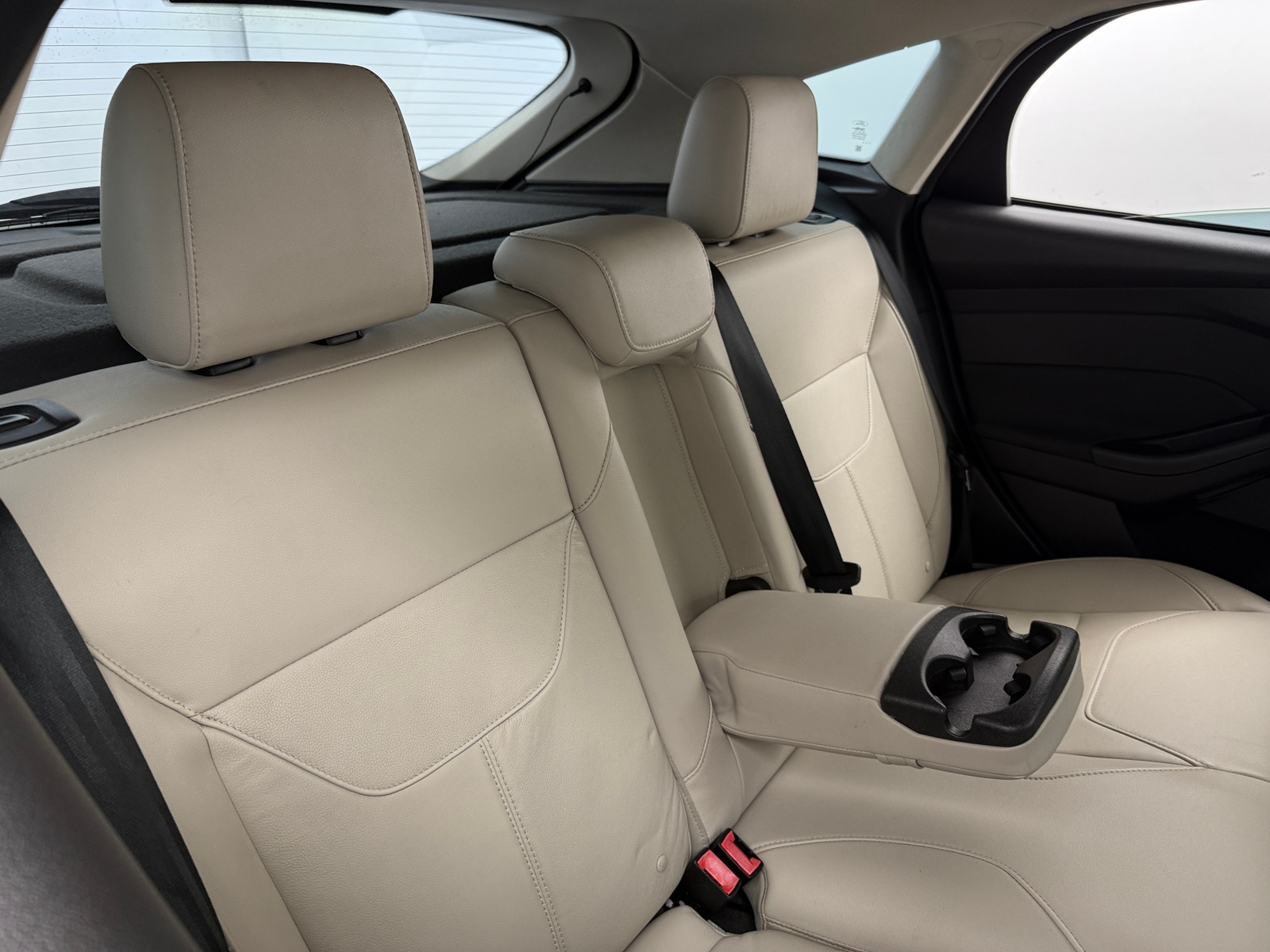 Thumbnail: 2016 Ford Focus - 5