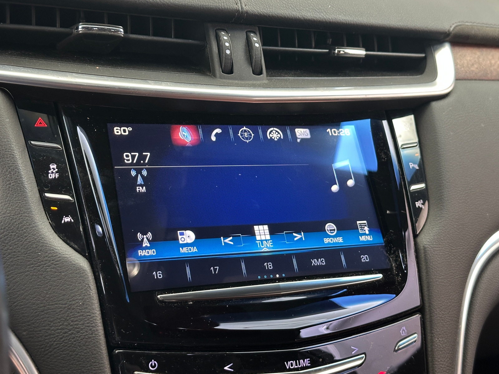 Thumbnail: 2016 Cadillac XTS - 3