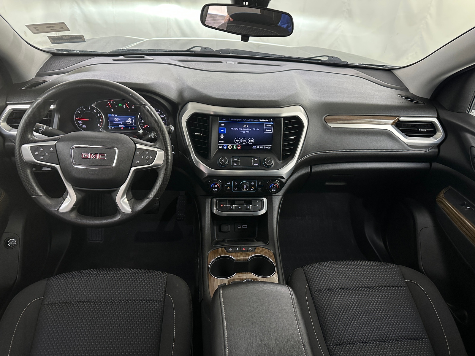 Thumbnail: 2022 GMC Acadia - 3