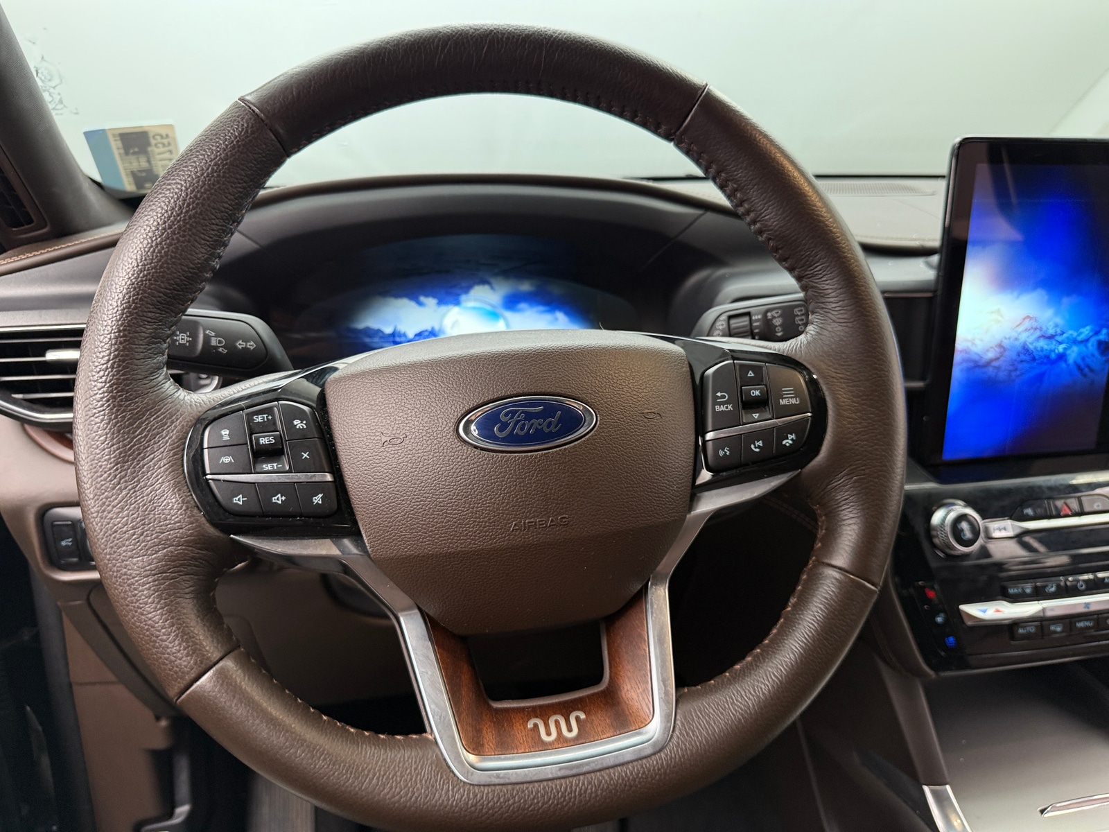 Thumbnail: 2023 Ford Explorer - 4
