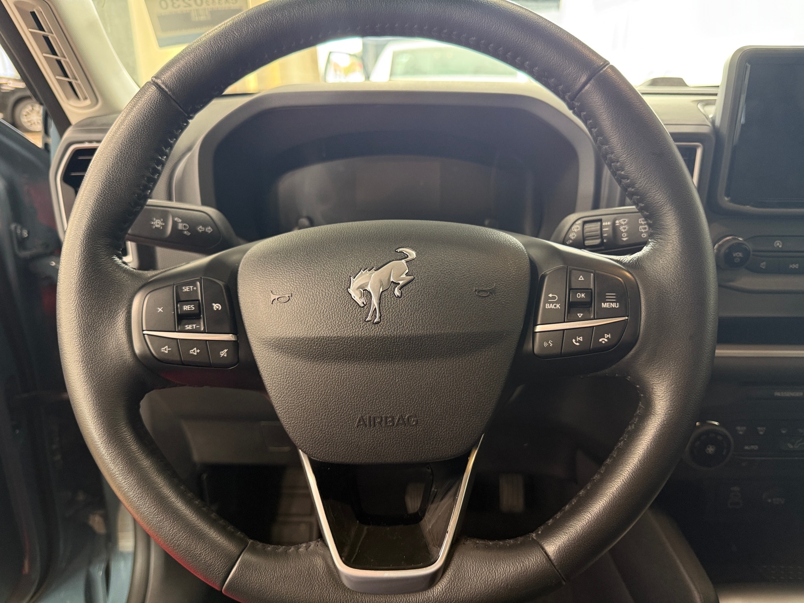 Thumbnail: 2023 Ford Bronco Sport - 5