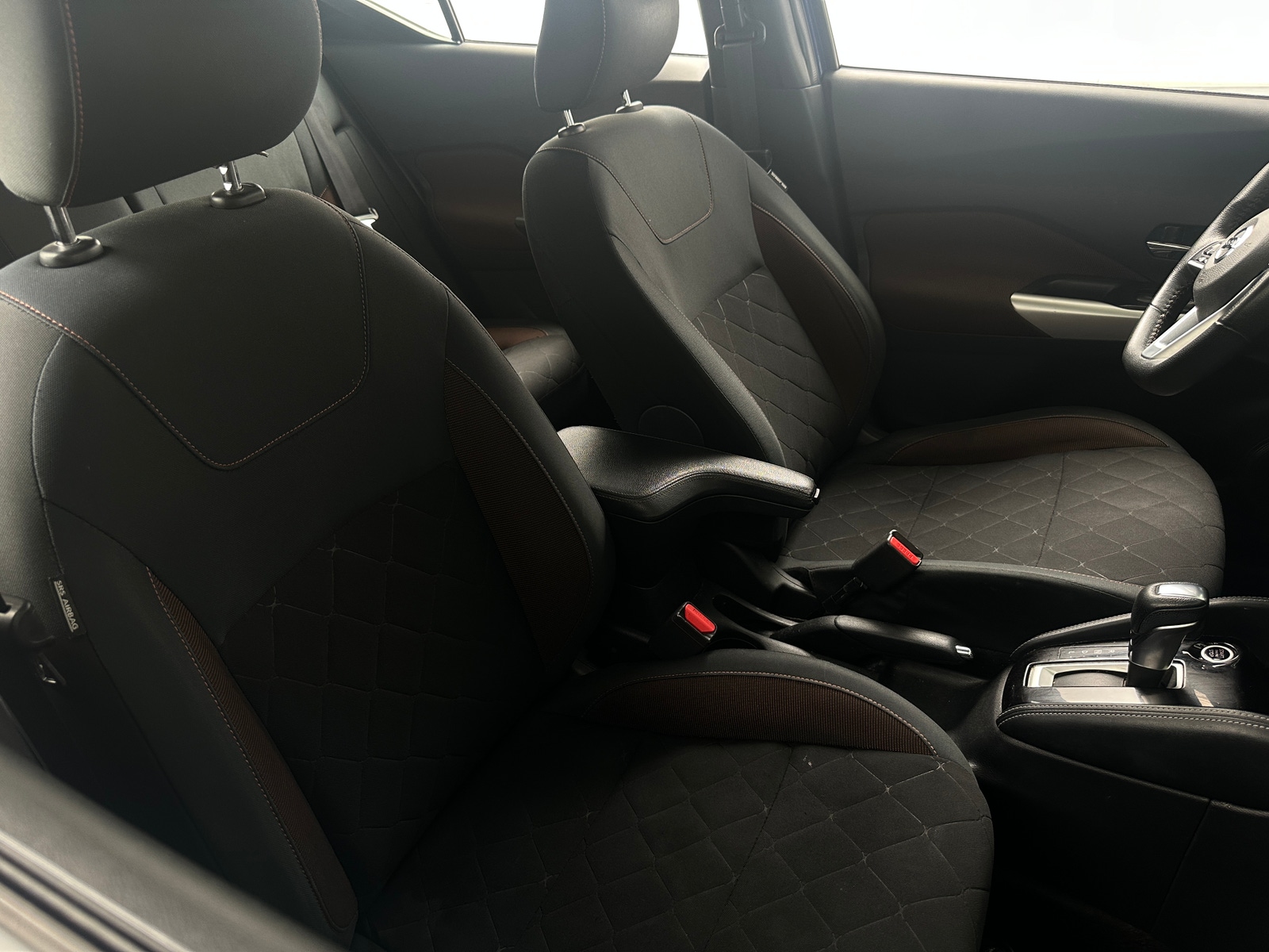 Thumbnail: 2020 Nissan Kicks - 2