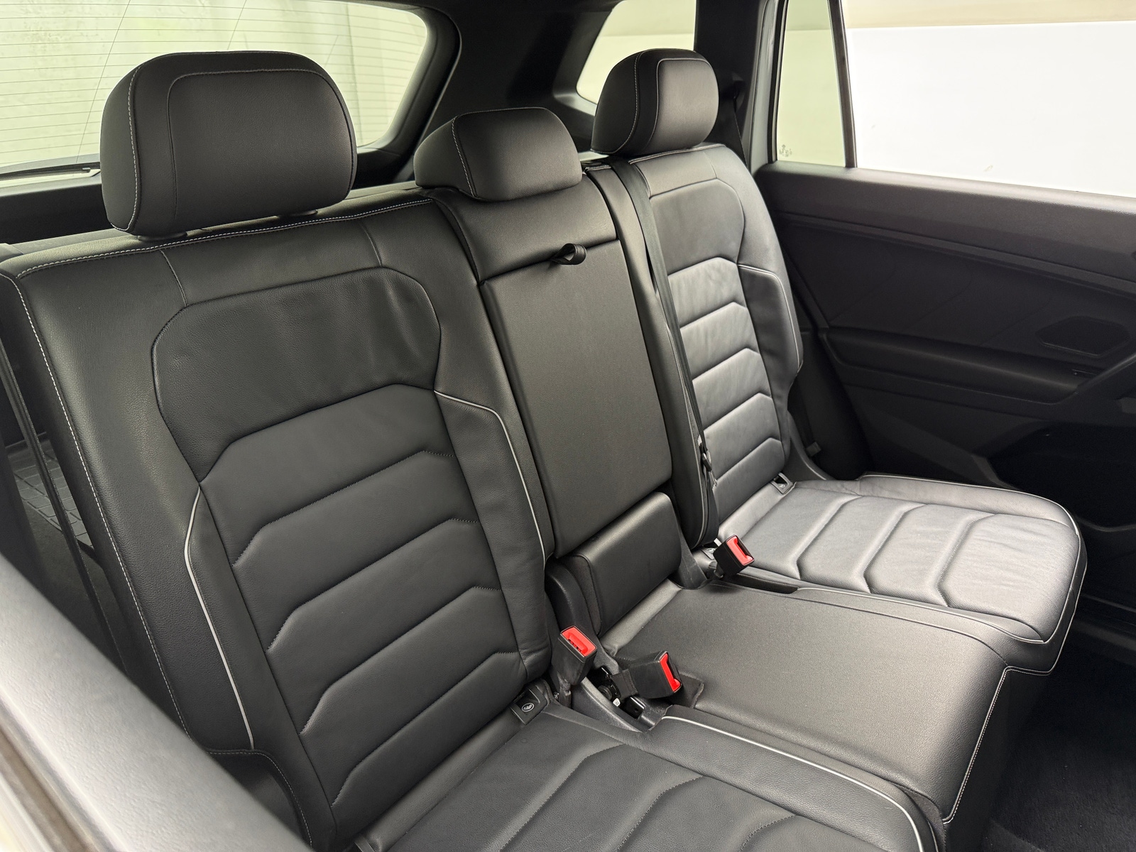 Thumbnail: 2021 Volkswagen Tiguan - 5