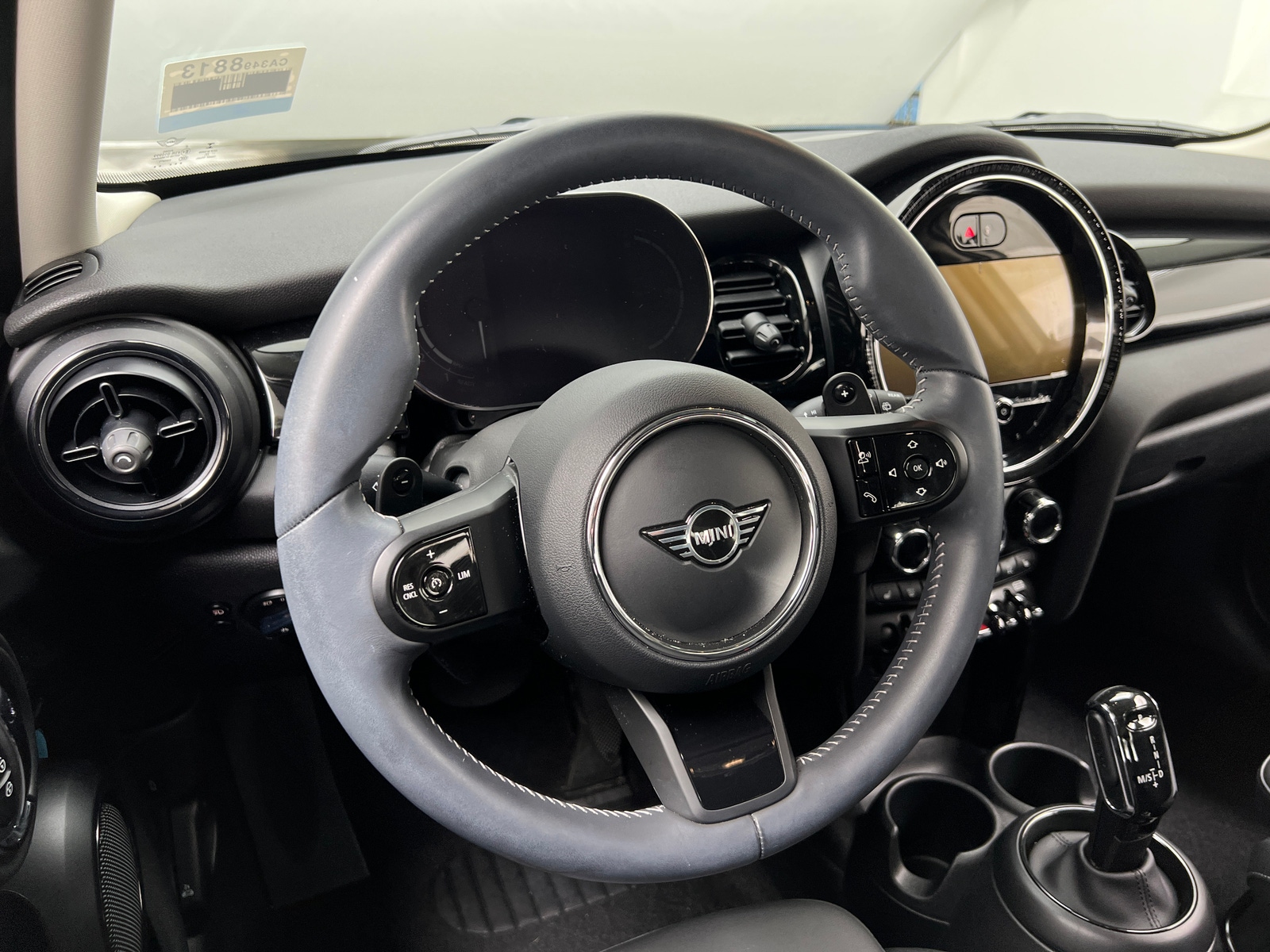Thumbnail: 2023 MINI Cooper Hardtop - 4
