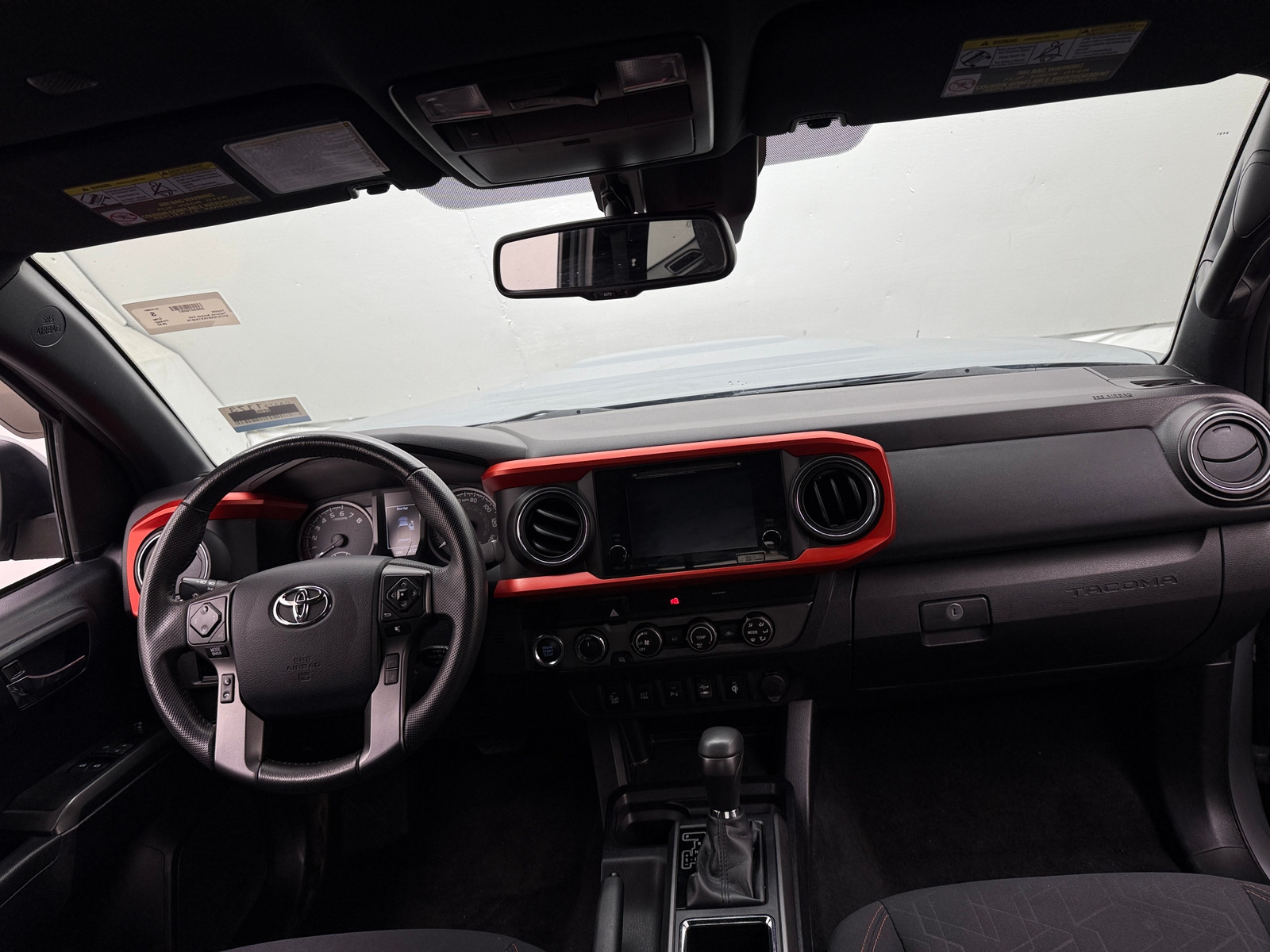 Thumbnail: 2019 Toyota Tacoma - 3