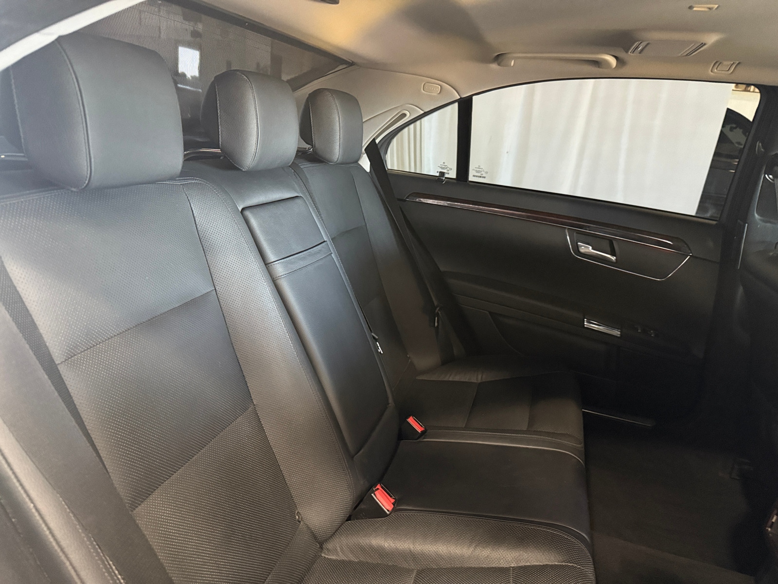 Thumbnail: 2011 Mercedes-Benz S-Class - 5