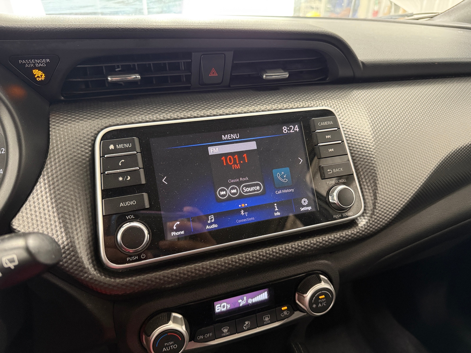 Thumbnail: 2019 Nissan Kicks - 4