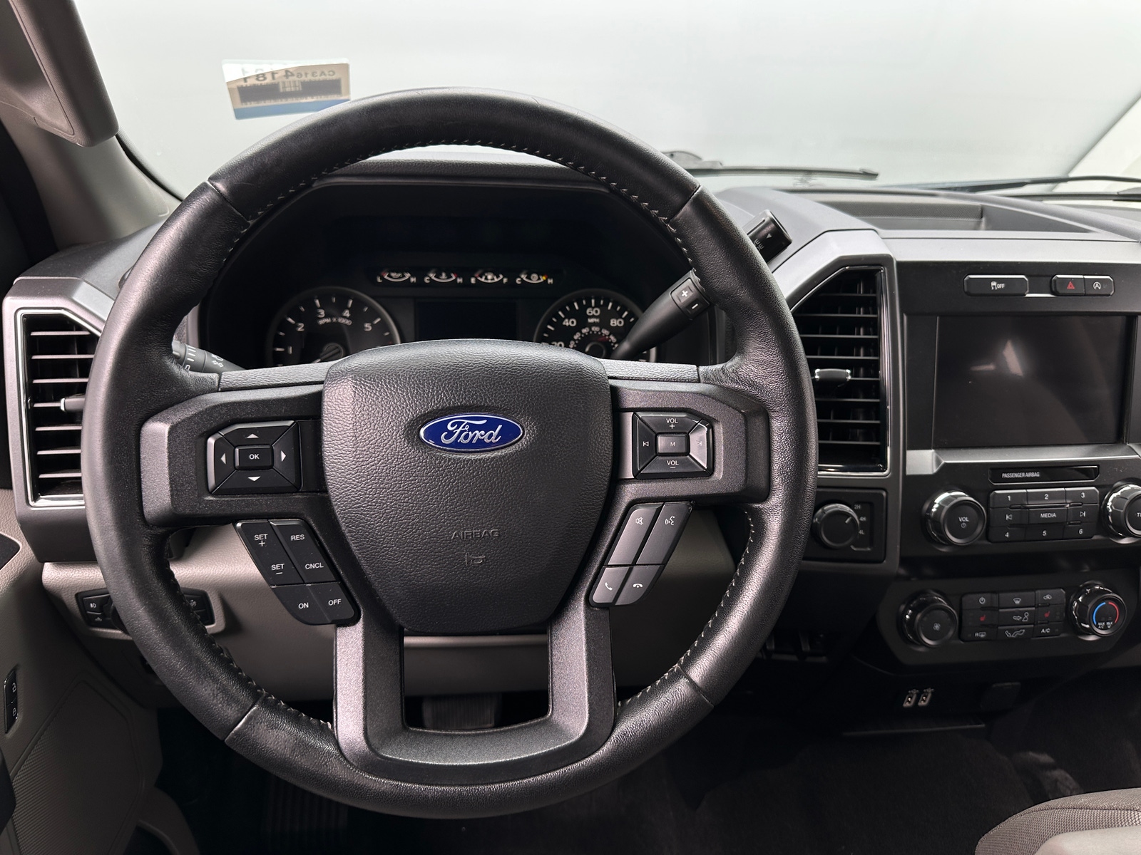 Thumbnail: 2019 Ford Econoline - 5